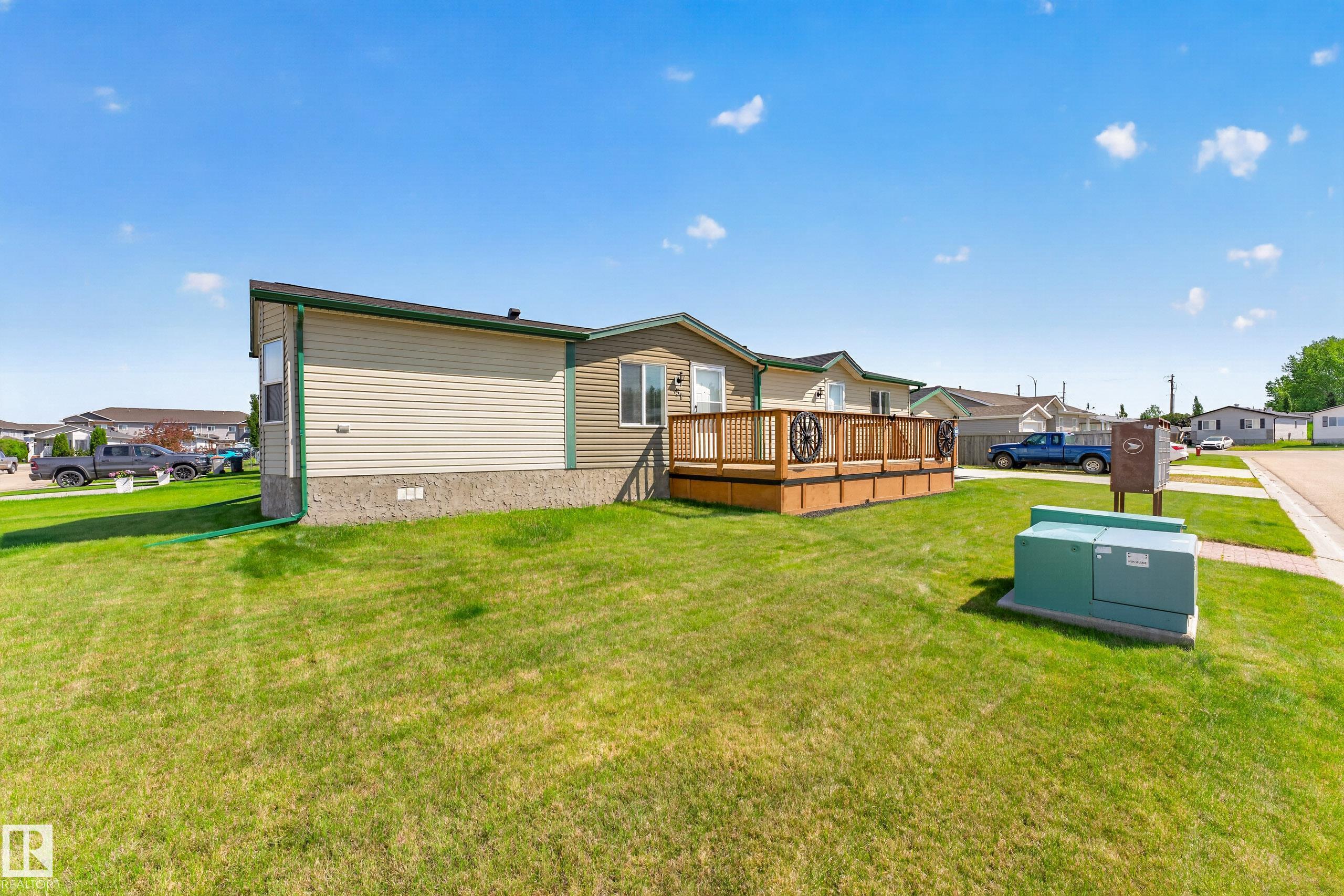 Listing photo thumbnail