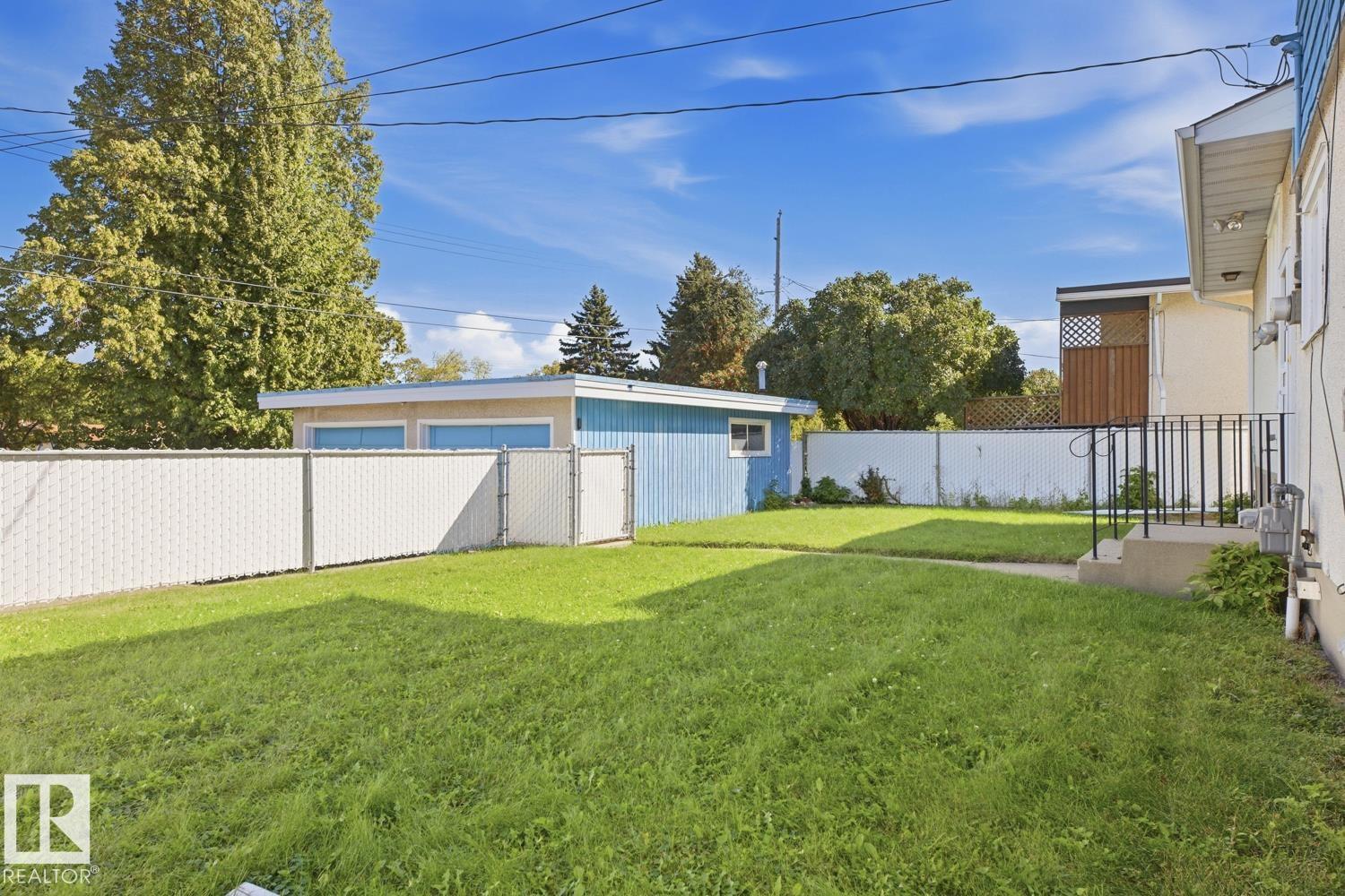 Listing photo thumbnail