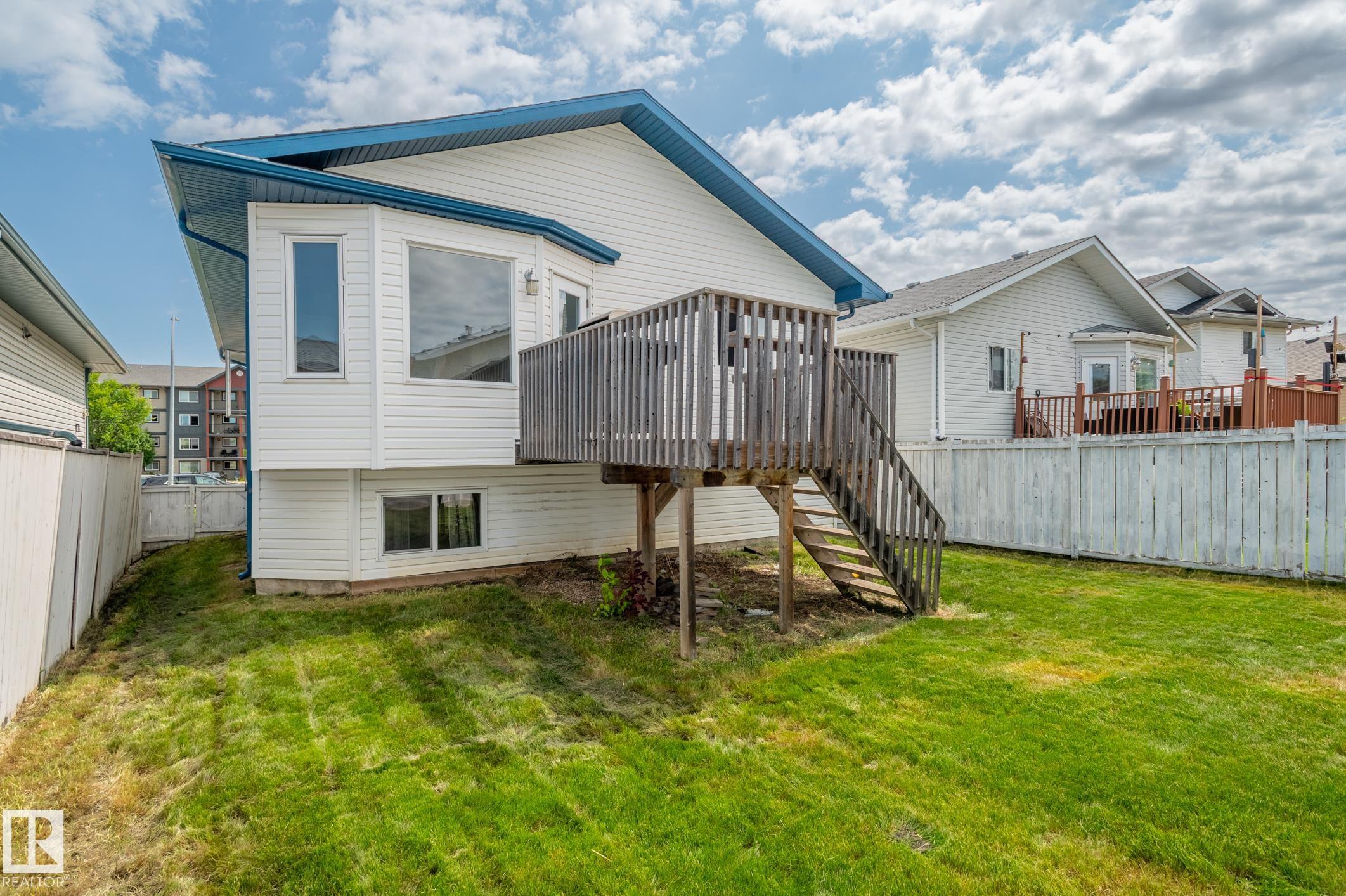 Listing photo thumbnail