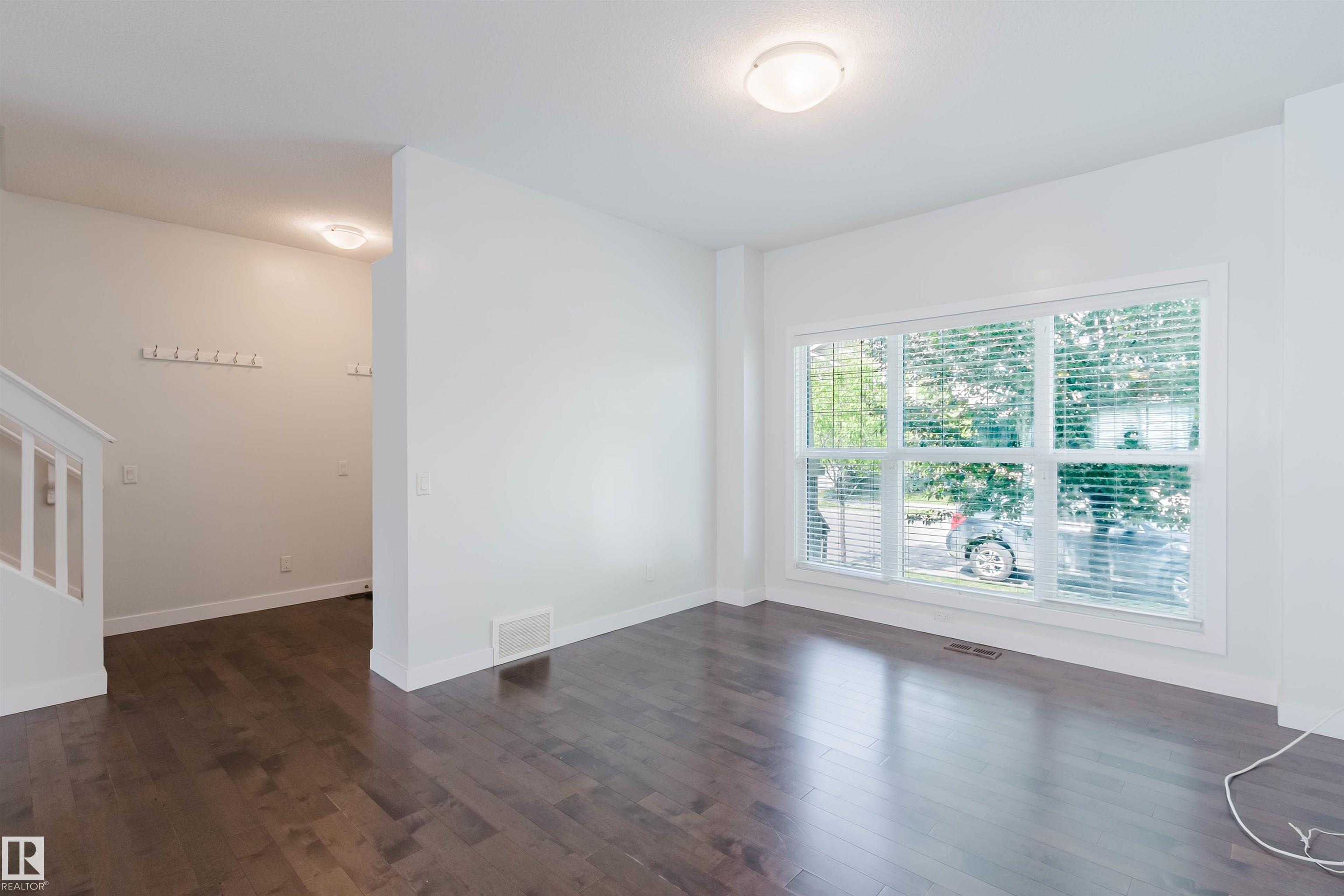 Photo 5 at 4315 Prowse Link SW, Paisley, Edmonton