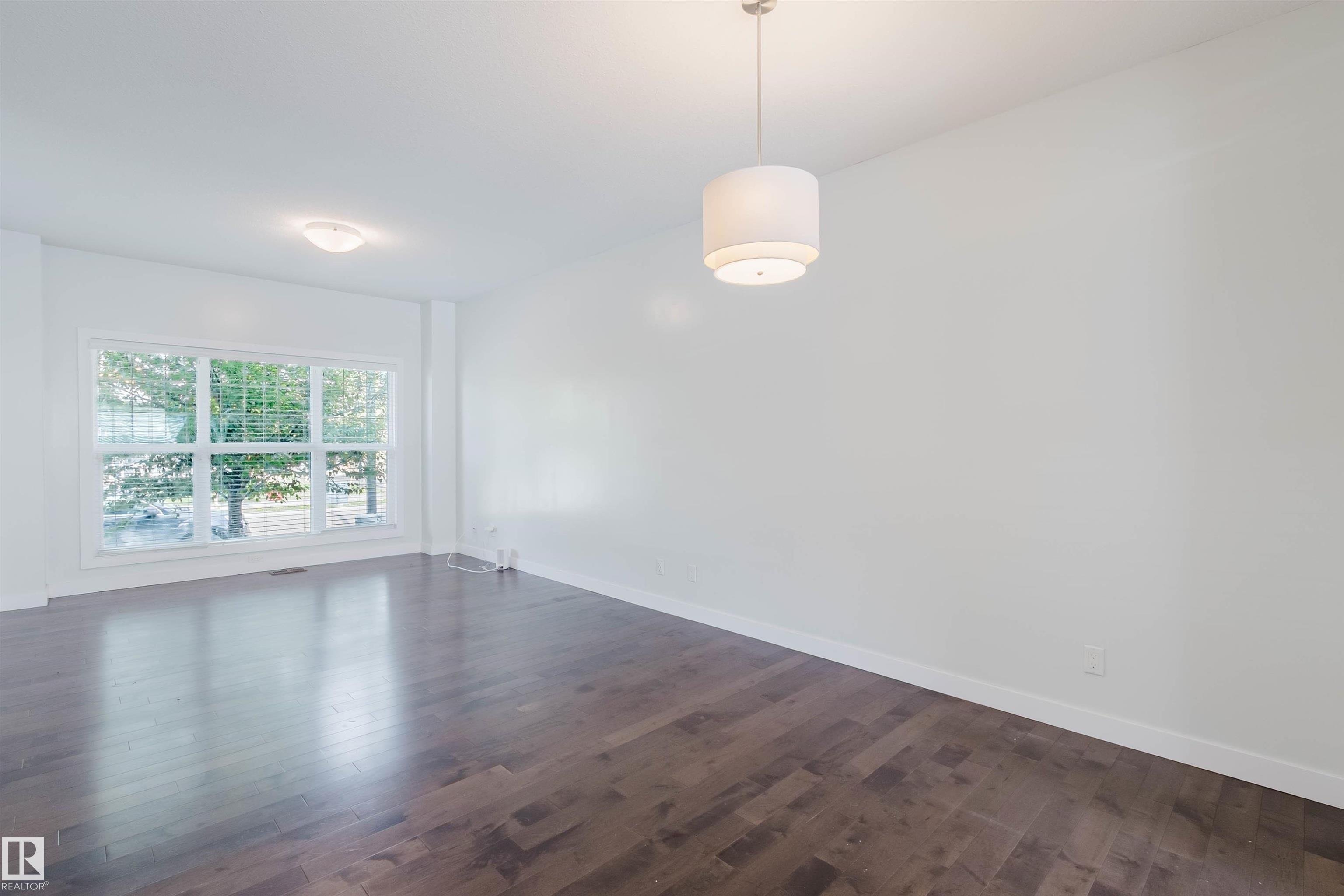 Photo 7 at 4315 Prowse Link SW, Paisley, Edmonton