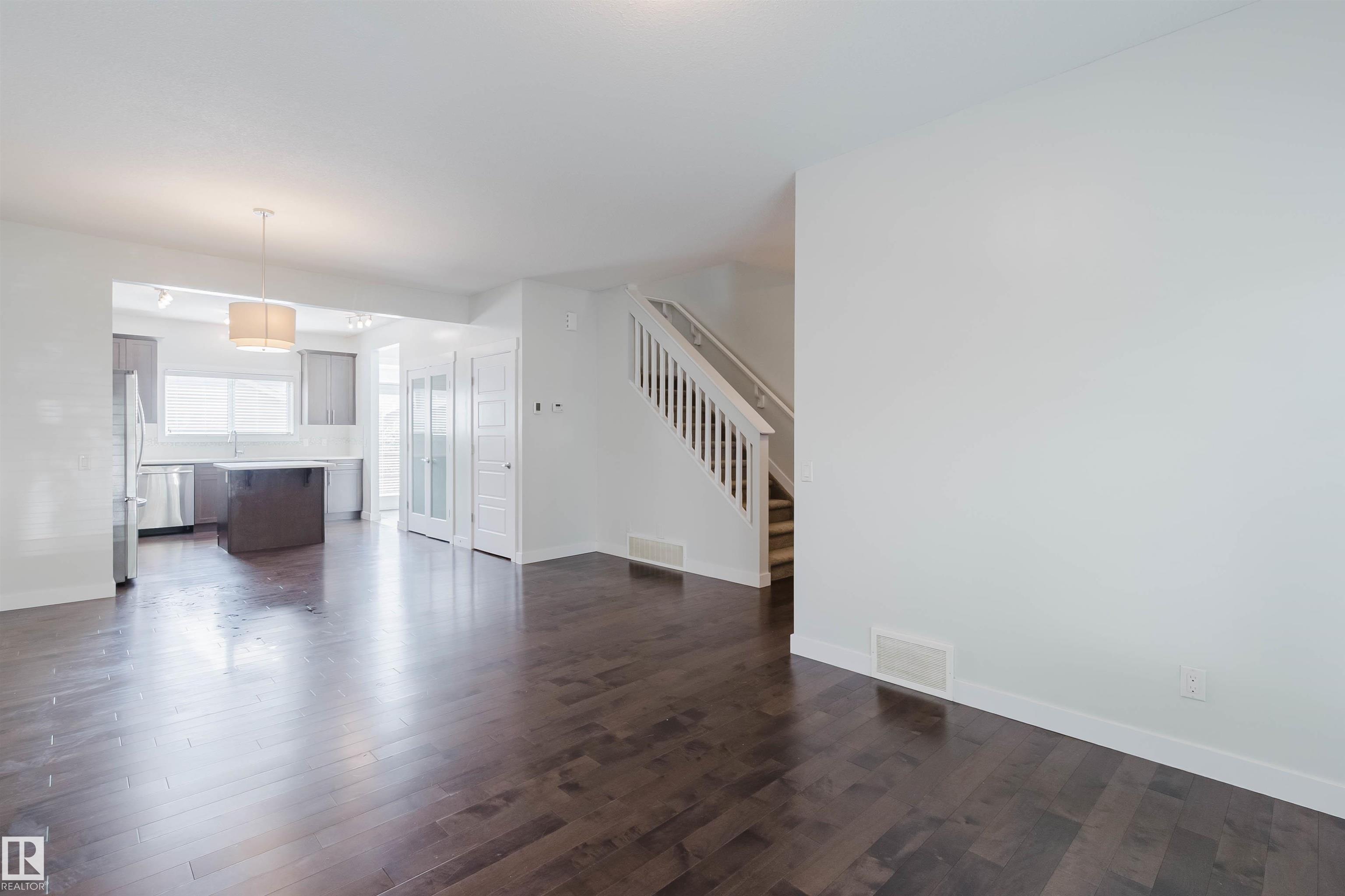 Photo 9 at 4315 Prowse Link SW, Paisley, Edmonton