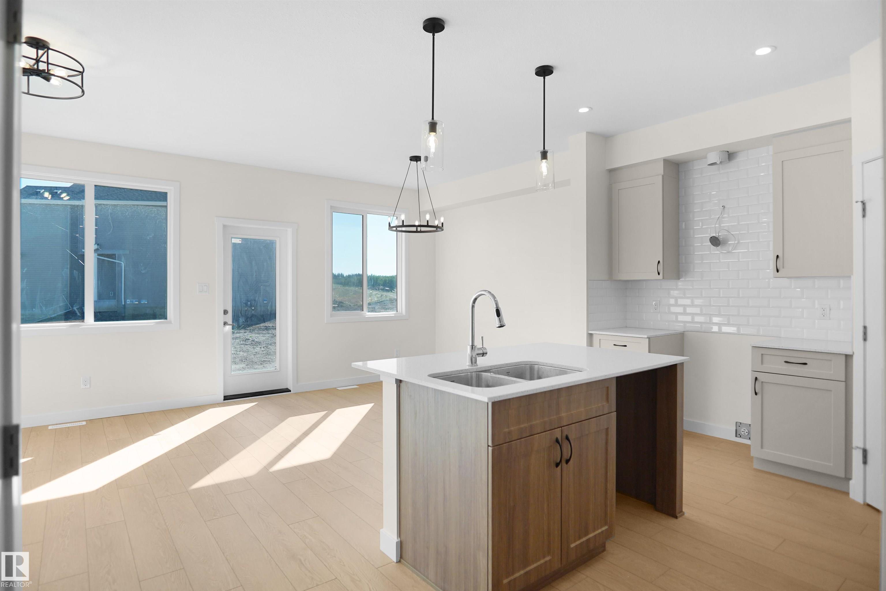 Photo 11 at 1011 14 Avenue NW, Aster, Edmonton