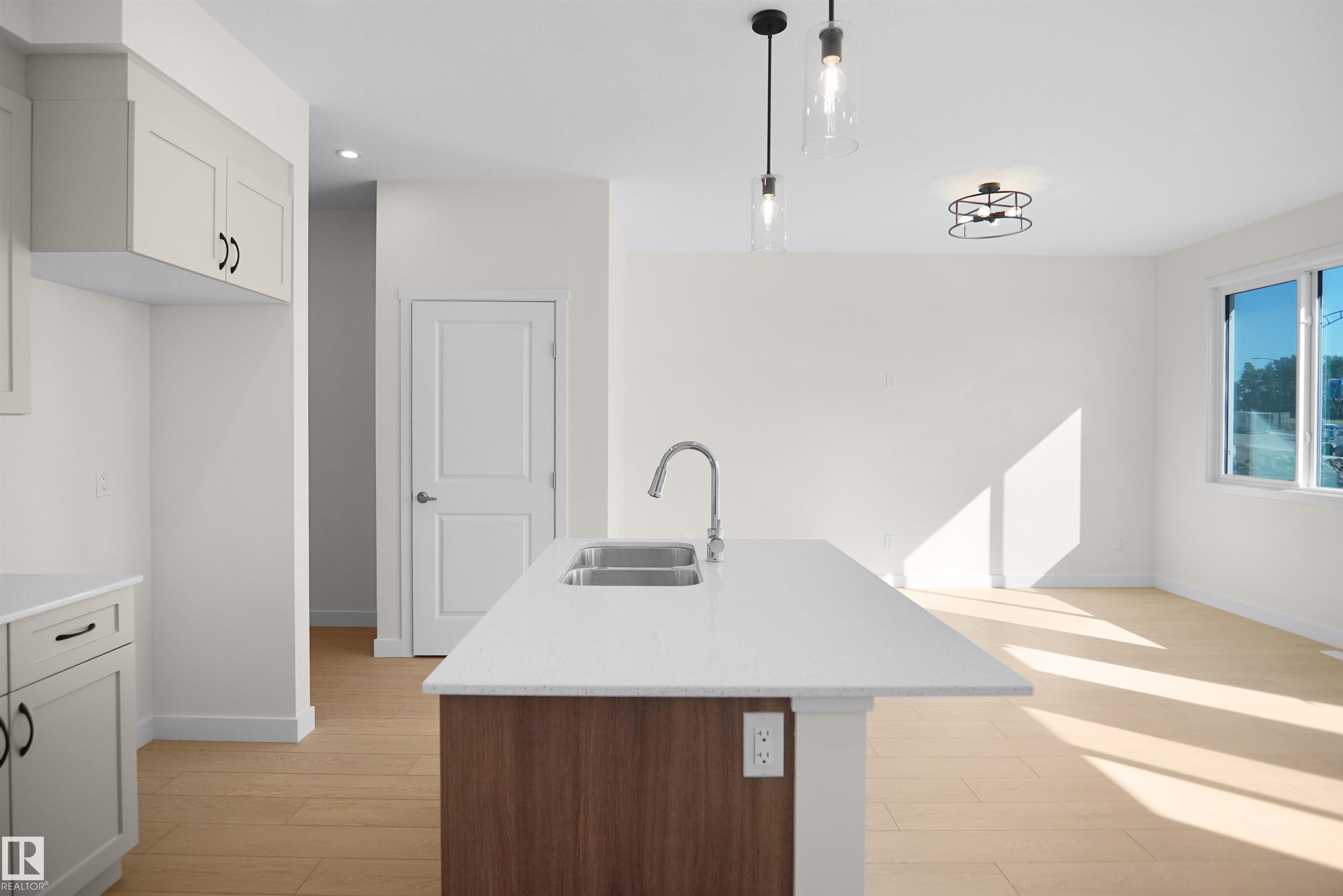 Photo 13 at 1011 14 Avenue NW, Aster, Edmonton