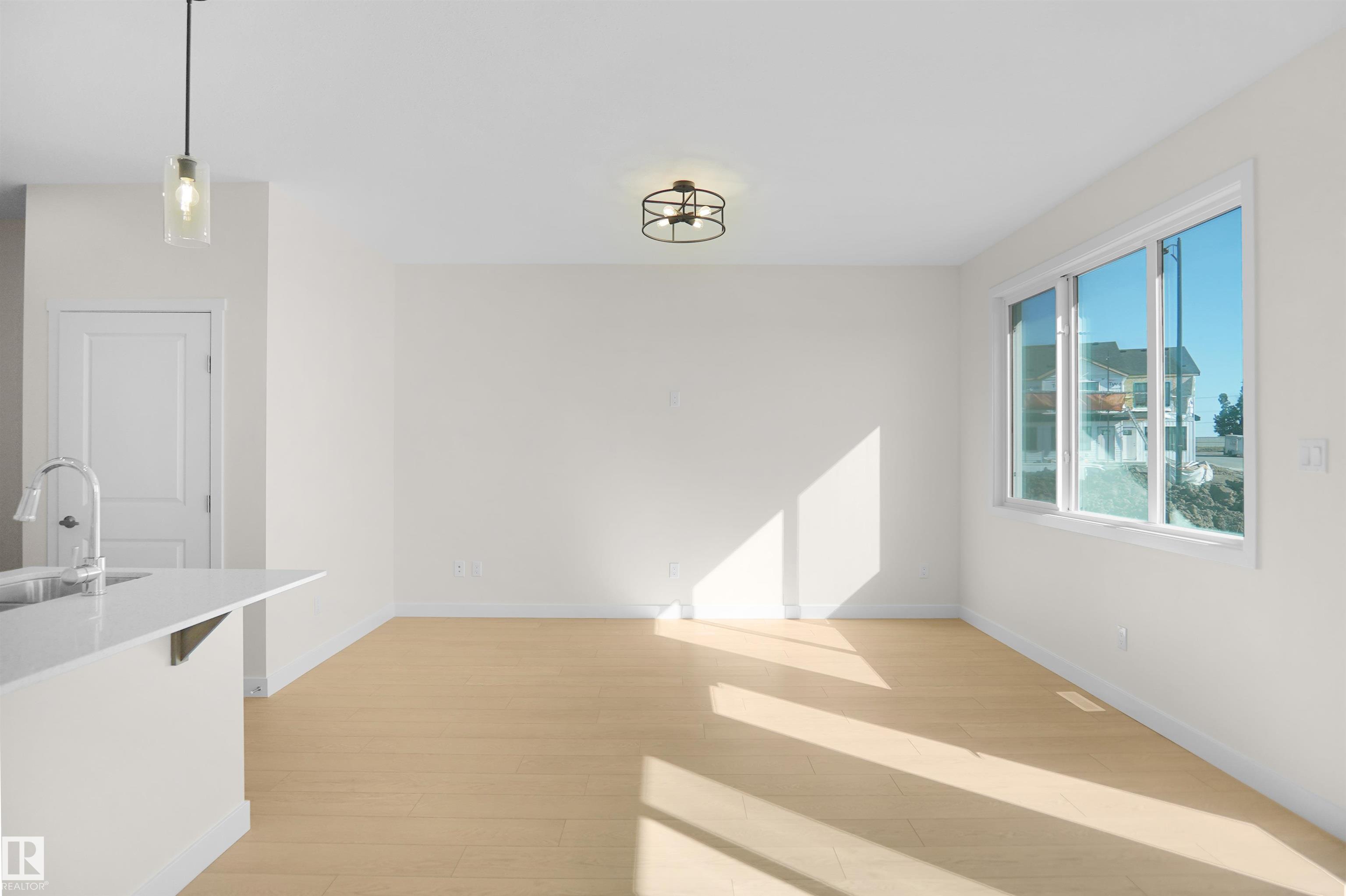 Photo 6 at 1011 14 Avenue NW, Aster, Edmonton