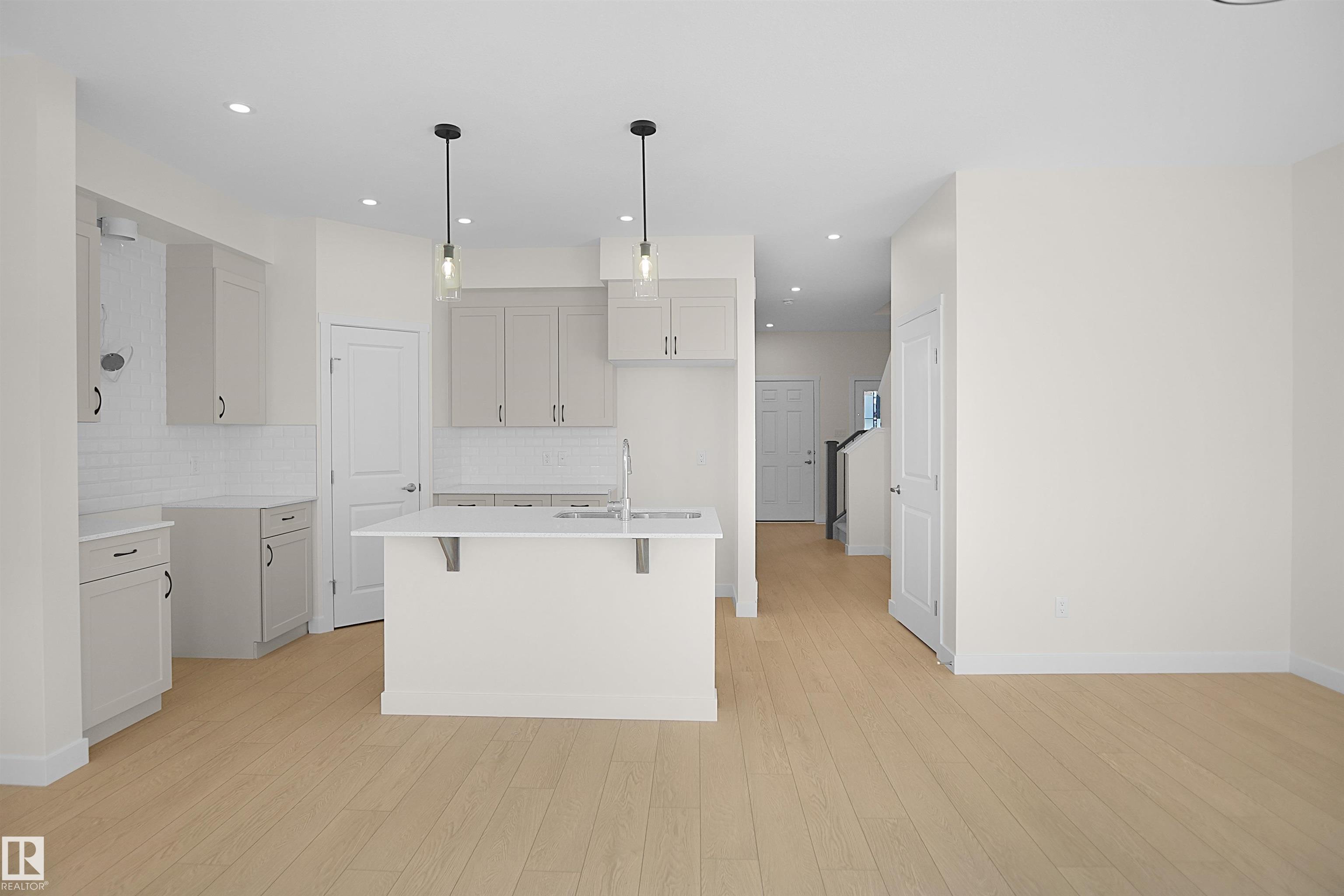 Photo 9 at 1011 14 Avenue NW, Aster, Edmonton