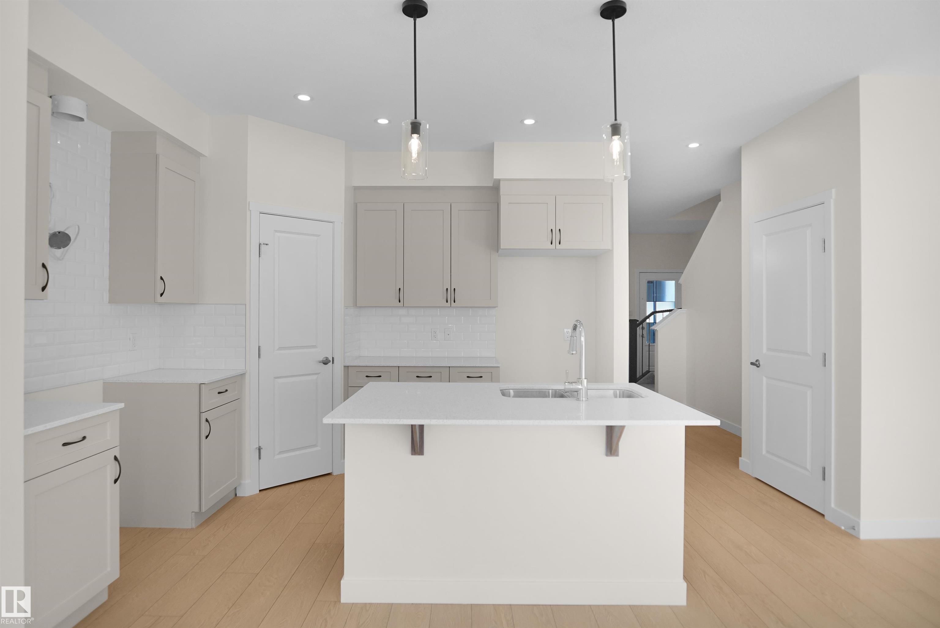 Photo 10 at 1011 14 Avenue NW, Aster, Edmonton