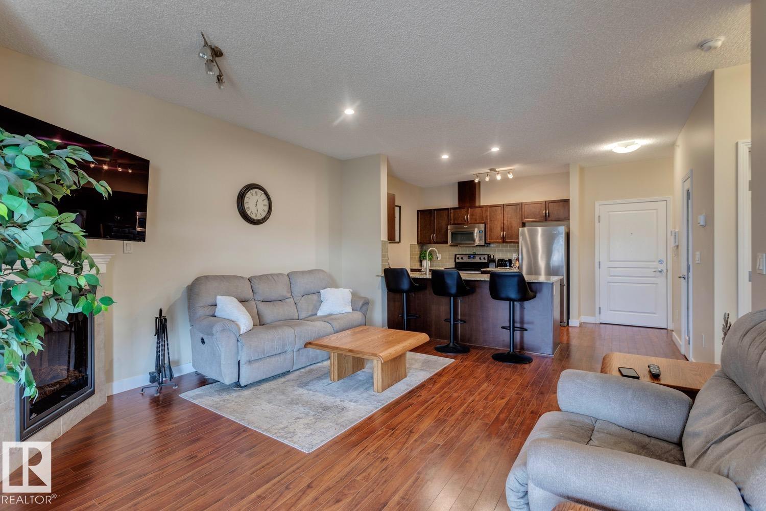 Photo 9 at 426 - 2045 Grantham crest NW, Glastonbury, Edmonton