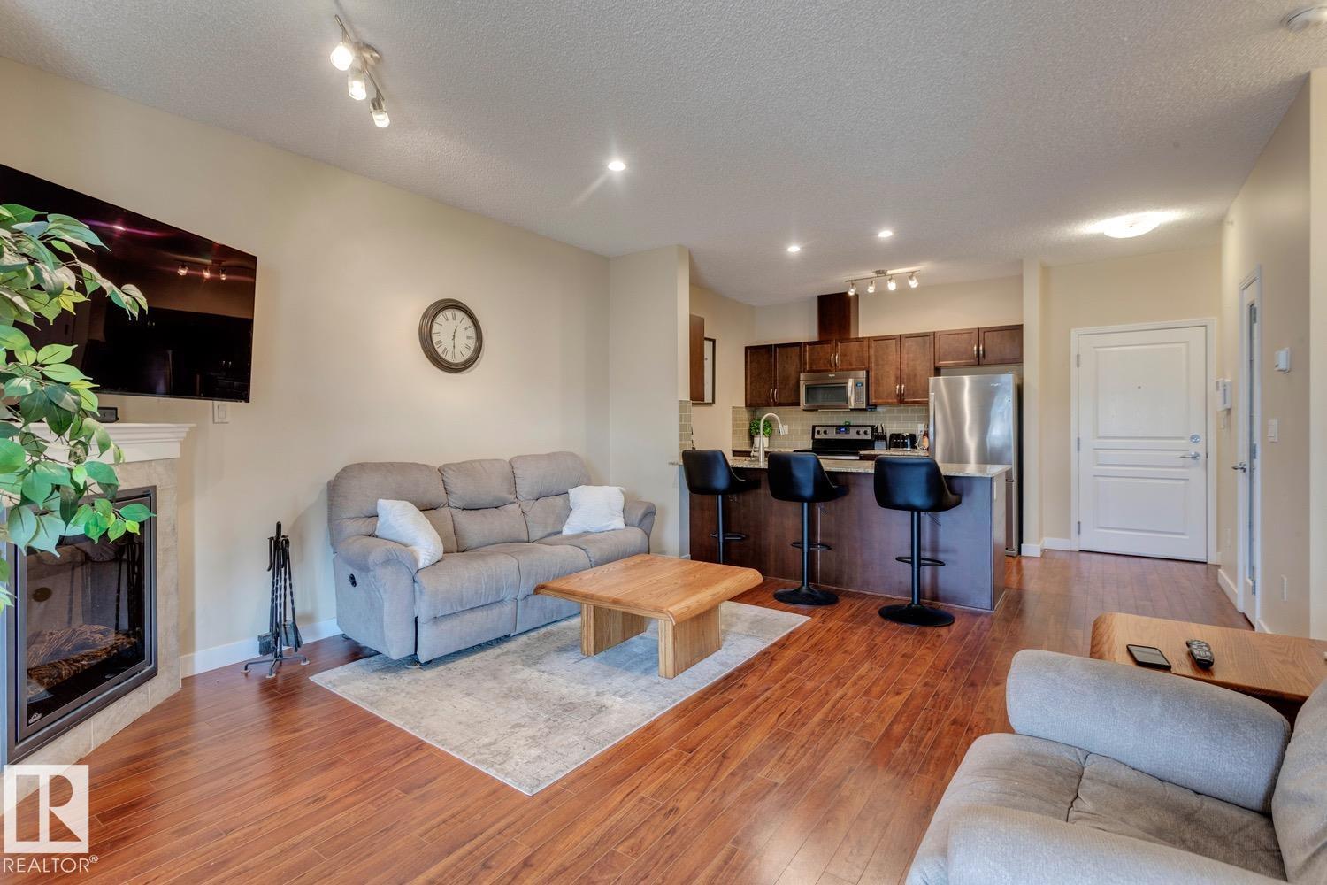 Photo 10 at 426 - 2045 Grantham crest NW, Glastonbury, Edmonton