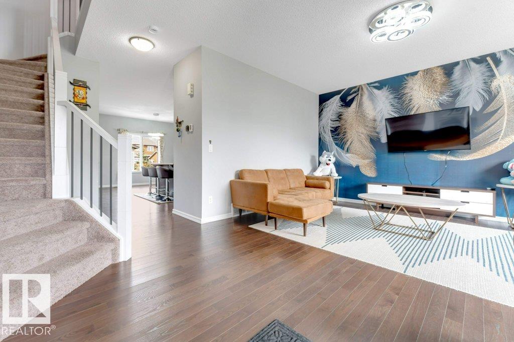 Photo 8 at 2436 18 Avenue NW, Laurel, Edmonton