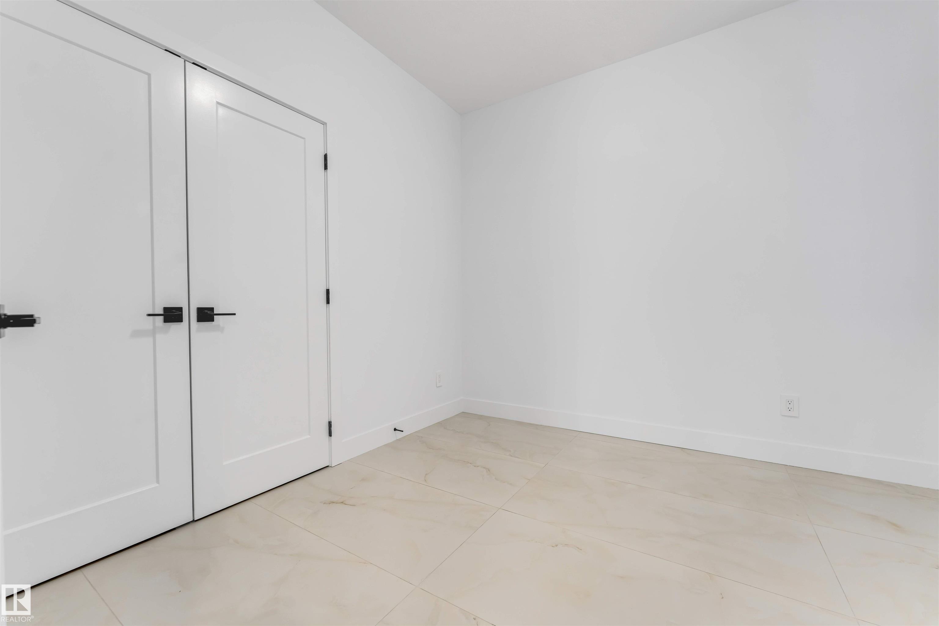 Photo 7 at 4651 17 Avenue SW, Meltwater, Edmonton