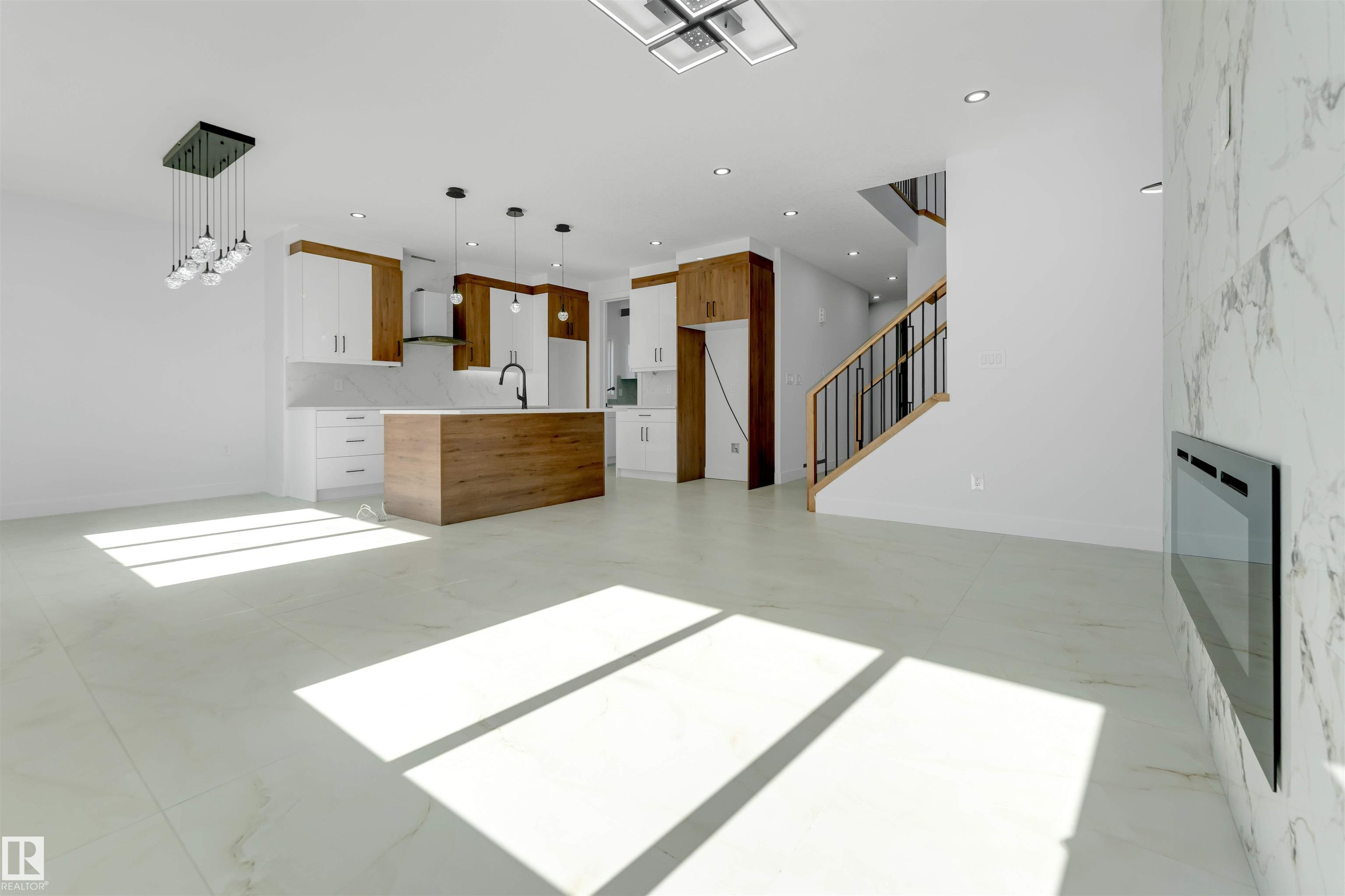 Photo 9 at 4651 17 Avenue SW, Meltwater, Edmonton