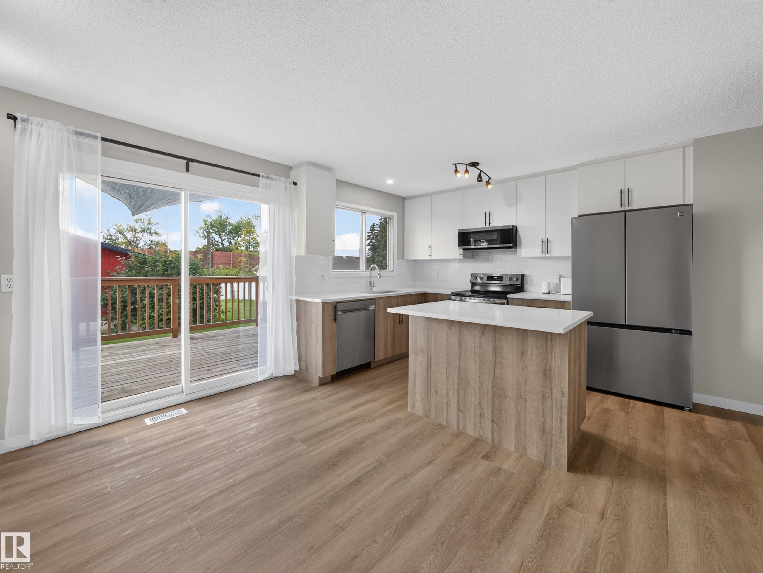 Photo 7 at 9836 169 Street NW, Glenwood, Edmonton