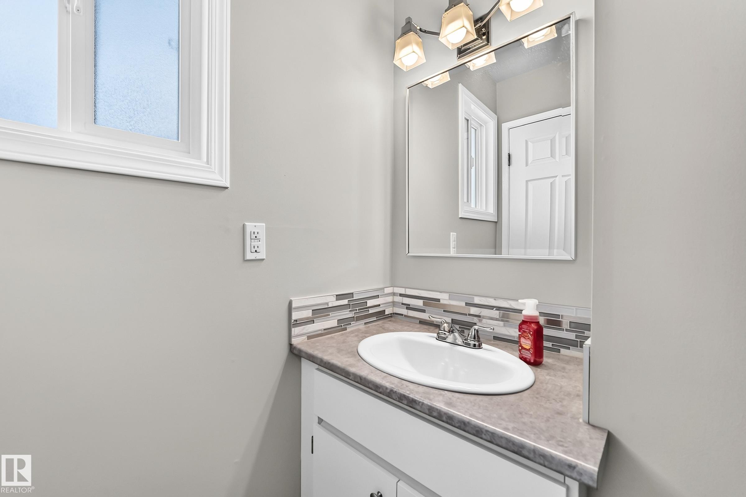 Photo 18 at 18146 81 Avenue NW, Aldergrove, Edmonton