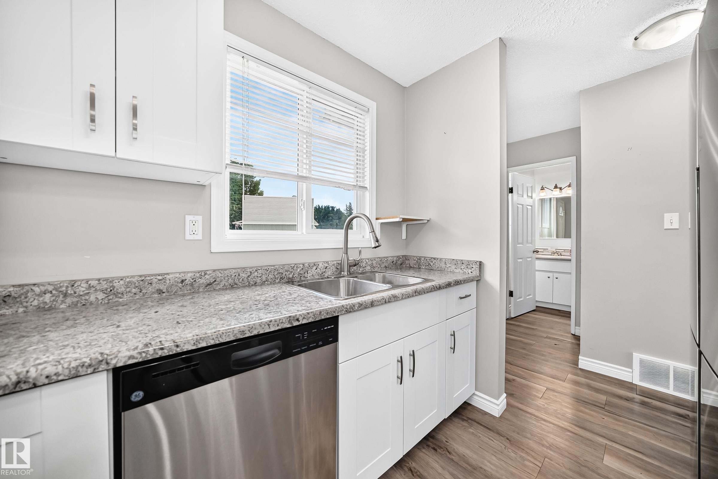Photo 5 at 18146 81 Avenue NW, Aldergrove, Edmonton
