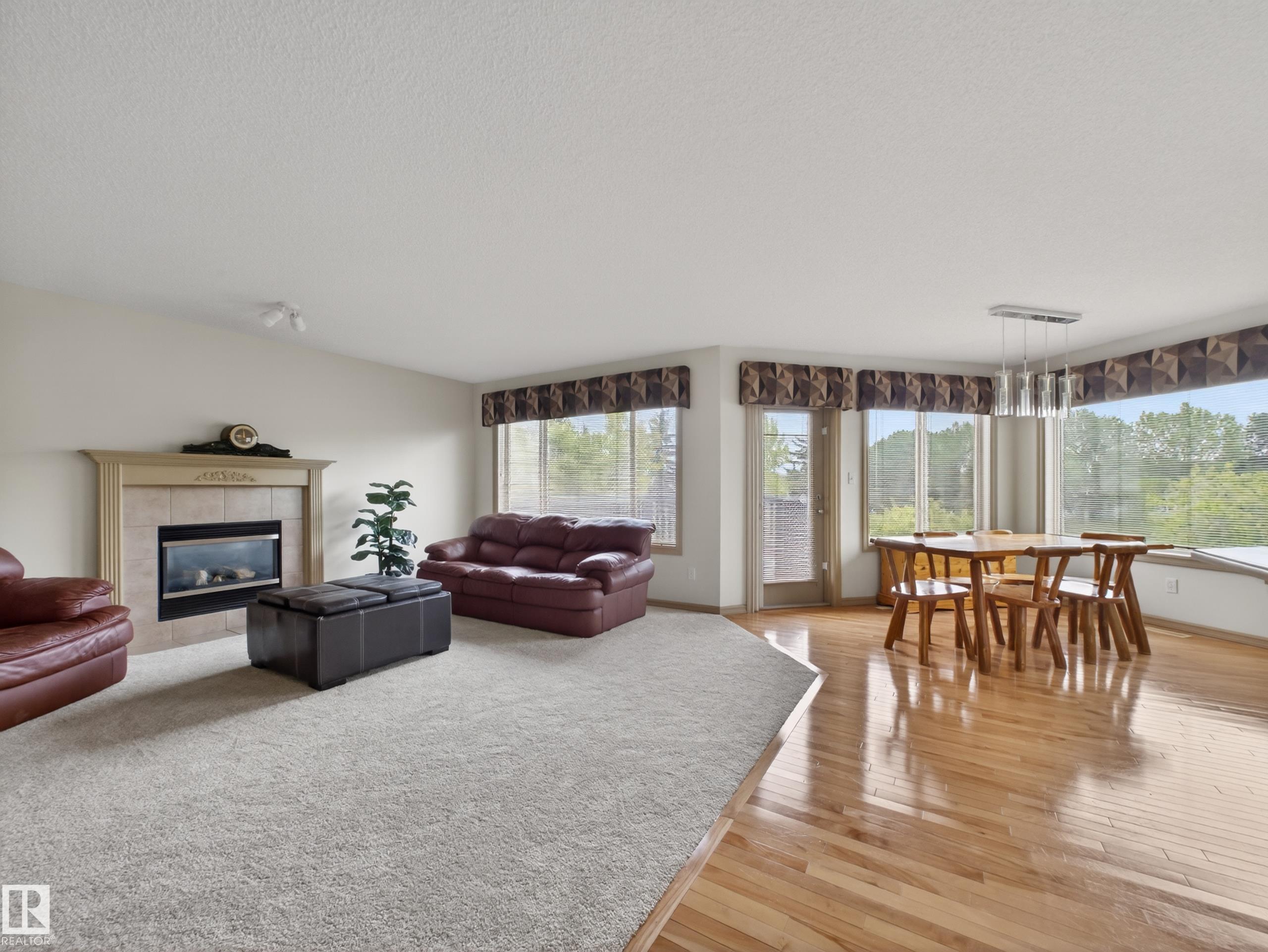 Photo 14 at 1381 Breckenridge Drive NW, Breckenridge Greens, Edmonton