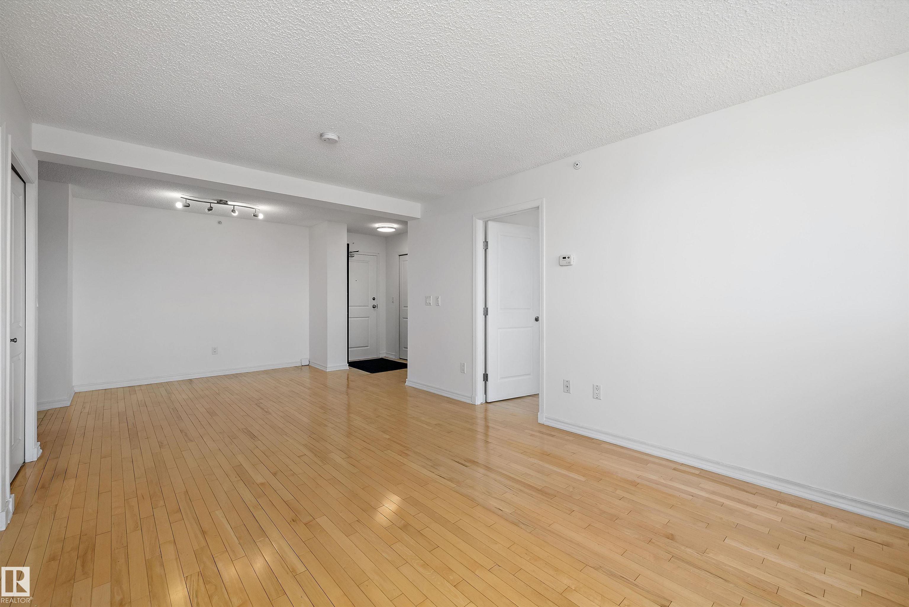 Photo 17 at 1205 - 10303 105 Street NW, Downtown, Edmonton
