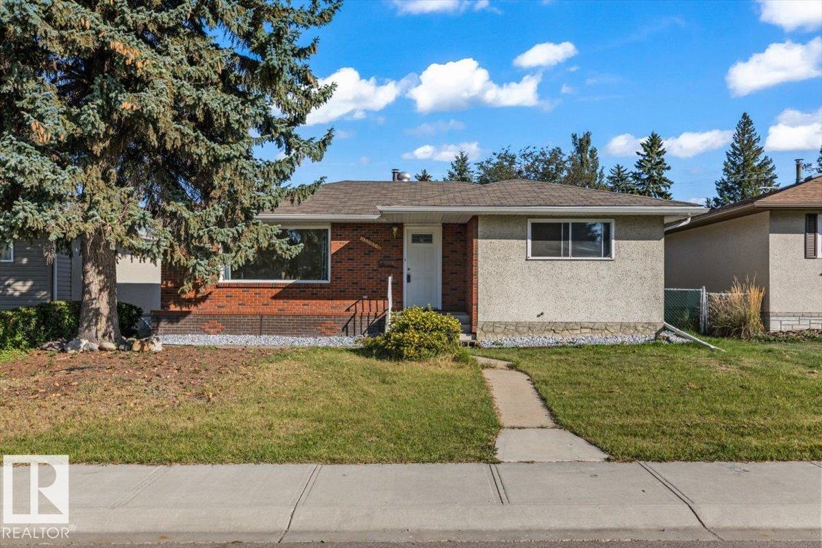 11516 44 Avenue NW, Royal Gardens, Edmonton 2