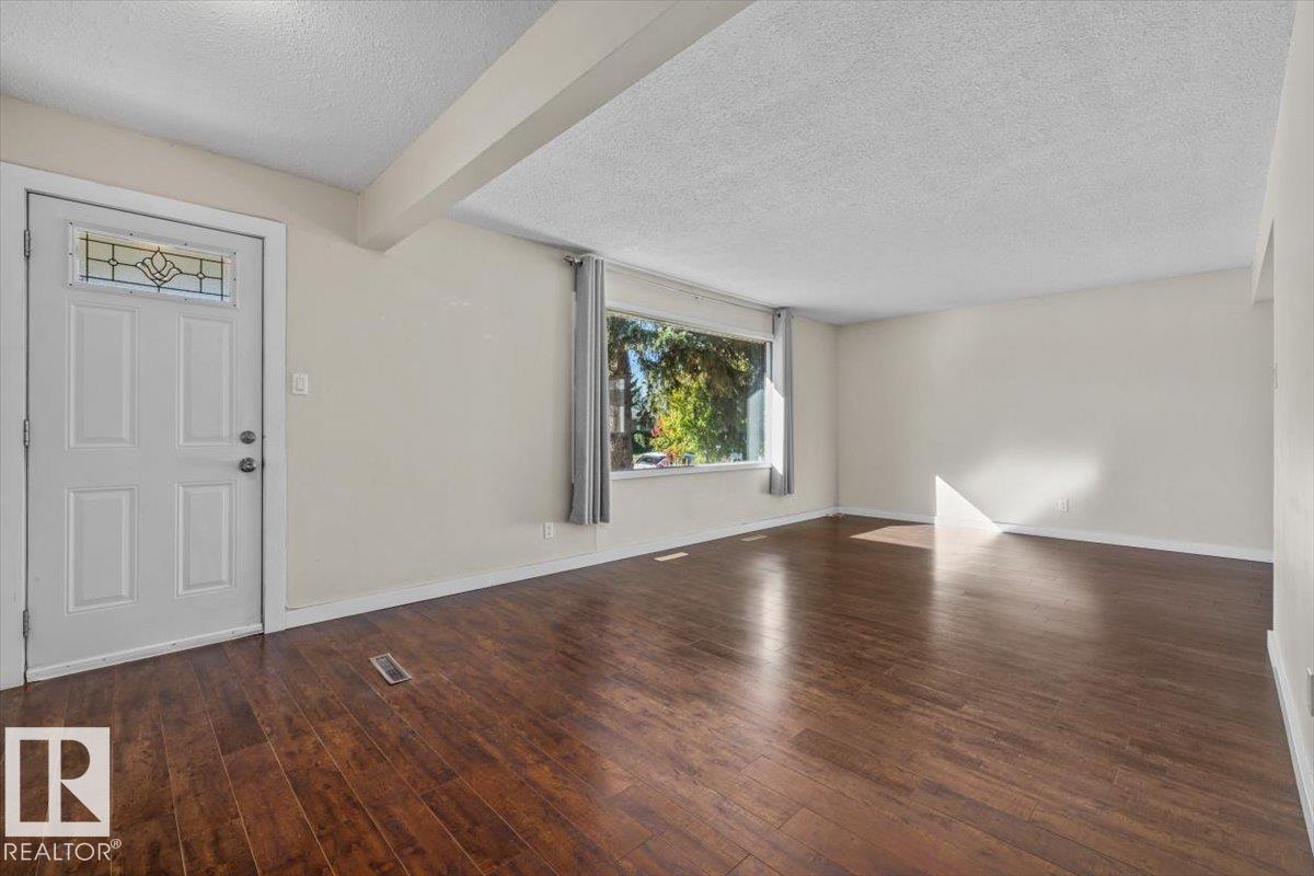 Photo 3 at 11516 44 Avenue NW, Royal Gardens, Edmonton
