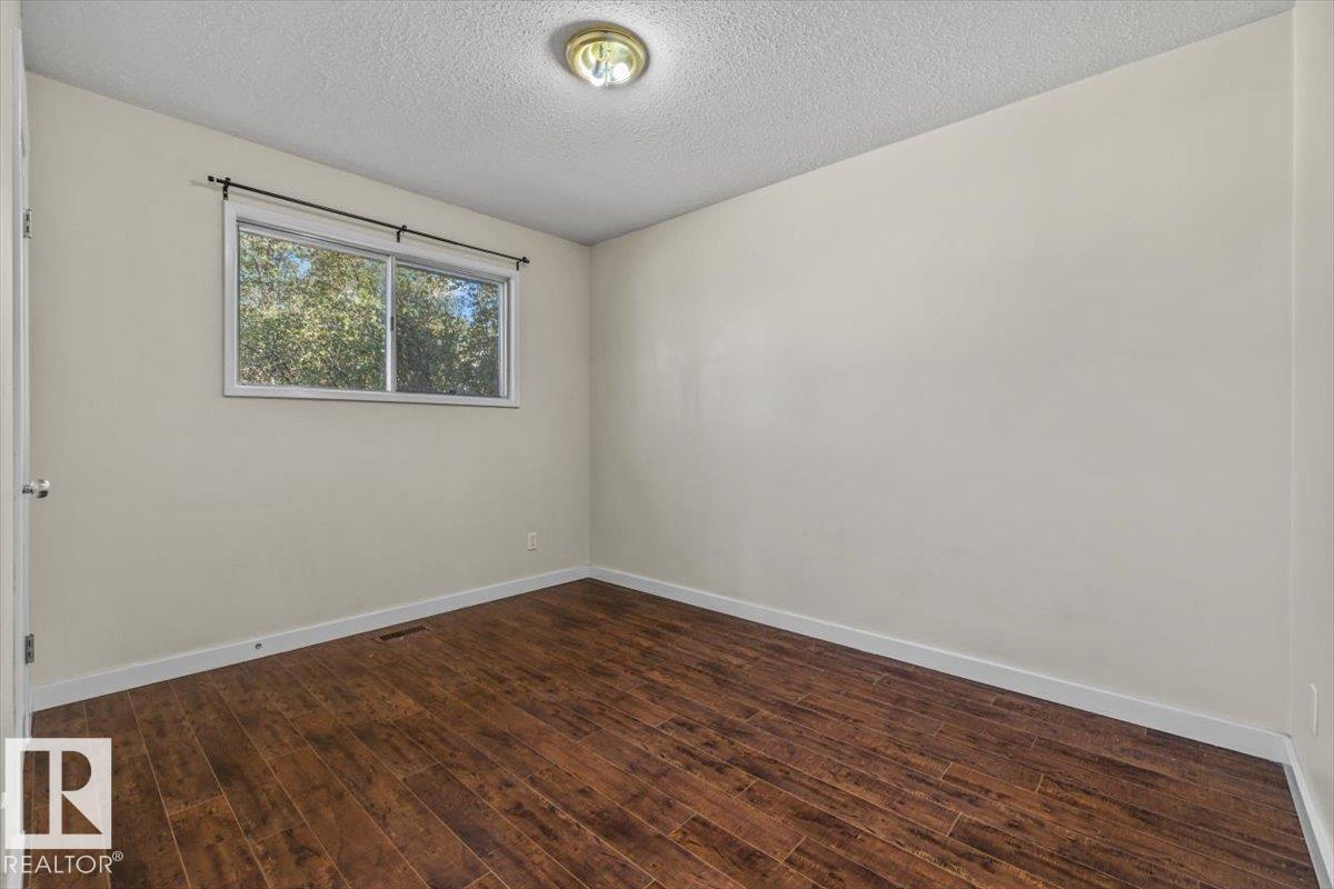 Photo 22 at 11516 44 Avenue NW, Royal Gardens, Edmonton