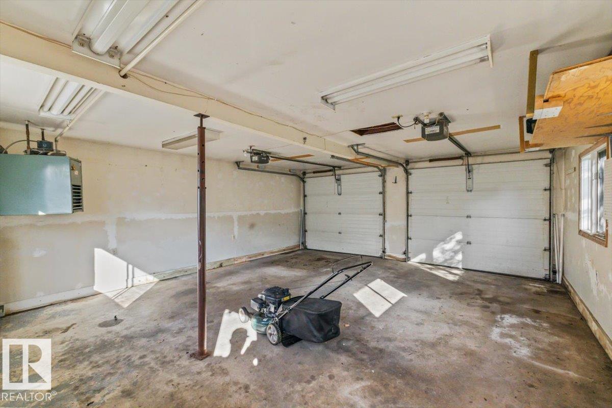 Photo 35 at 11516 44 Avenue NW, Royal Gardens, Edmonton