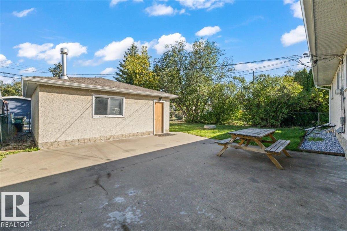 Photo 37 at 11516 44 Avenue NW, Royal Gardens, Edmonton