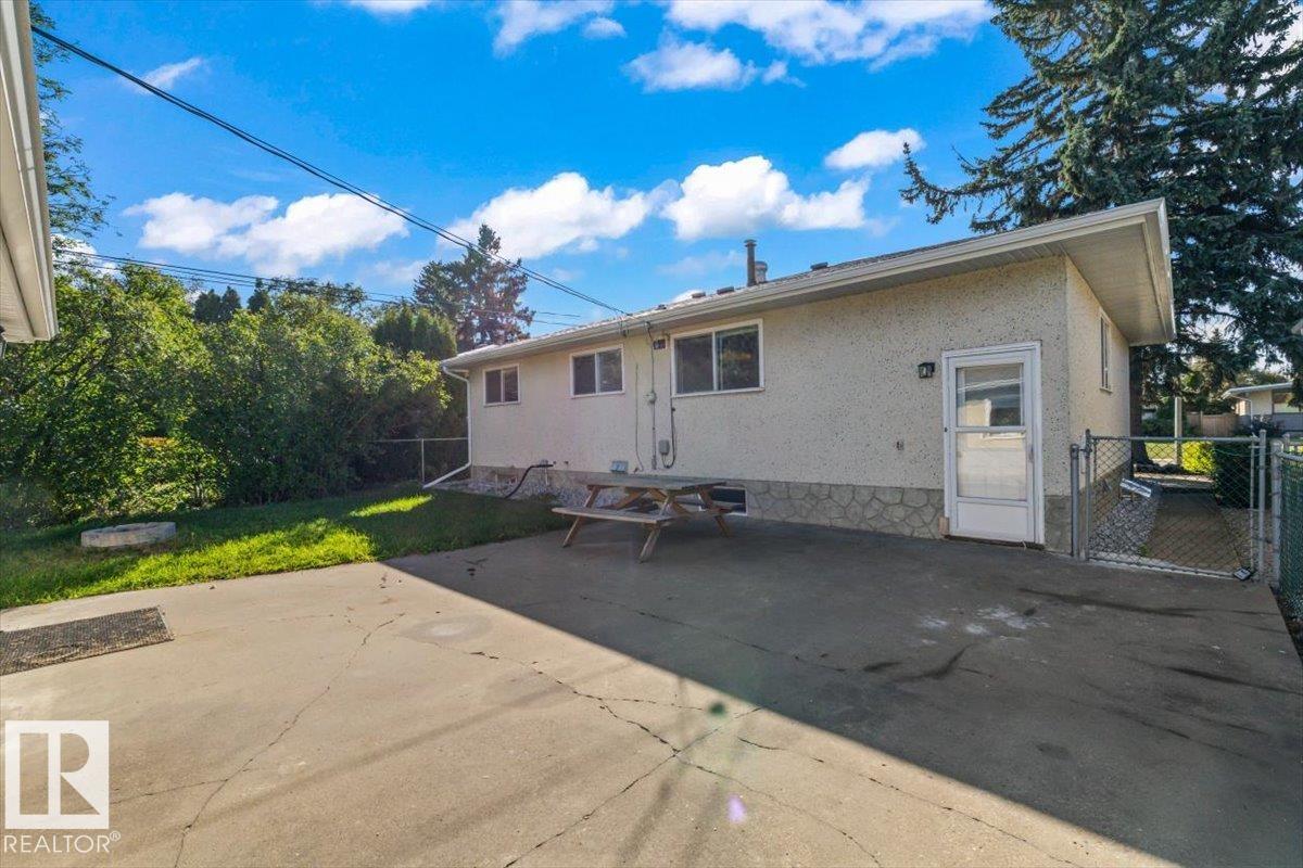 Photo 38 at 11516 44 Avenue NW, Royal Gardens, Edmonton