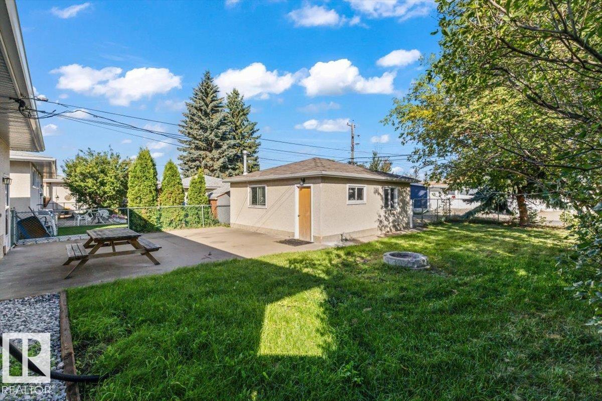 Photo 40 at 11516 44 Avenue NW, Royal Gardens, Edmonton