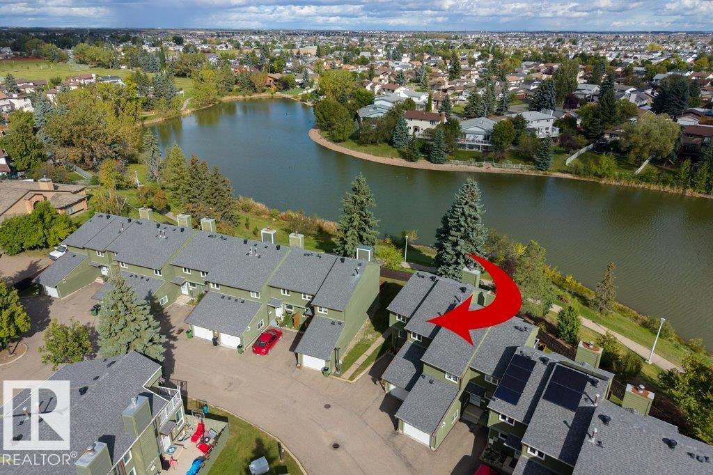 Photo 2 at 16919 95 Street NW, Lago Lindo, Edmonton