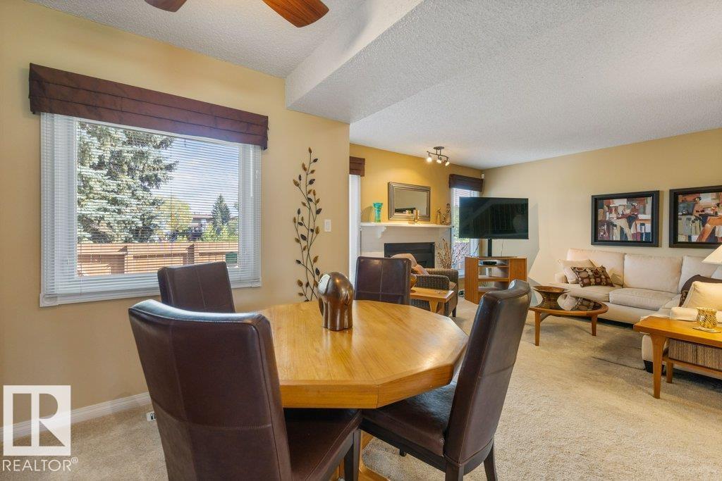 Photo 12 at 16919 95 Street NW, Lago Lindo, Edmonton