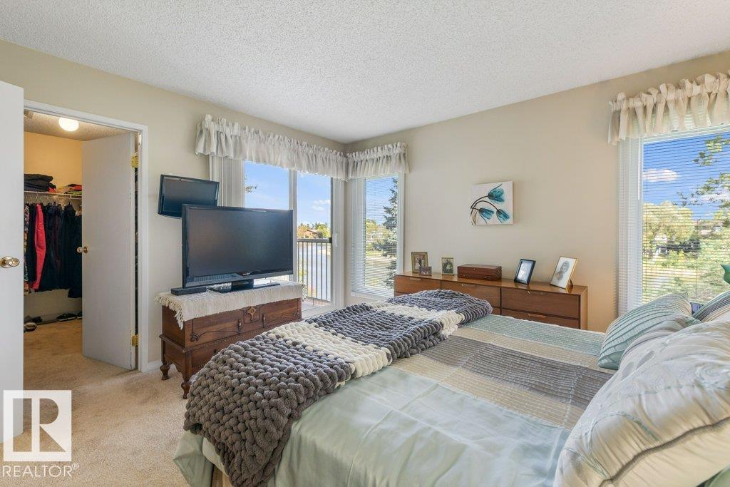 Photo 27 at 16919 95 Street NW, Lago Lindo, Edmonton