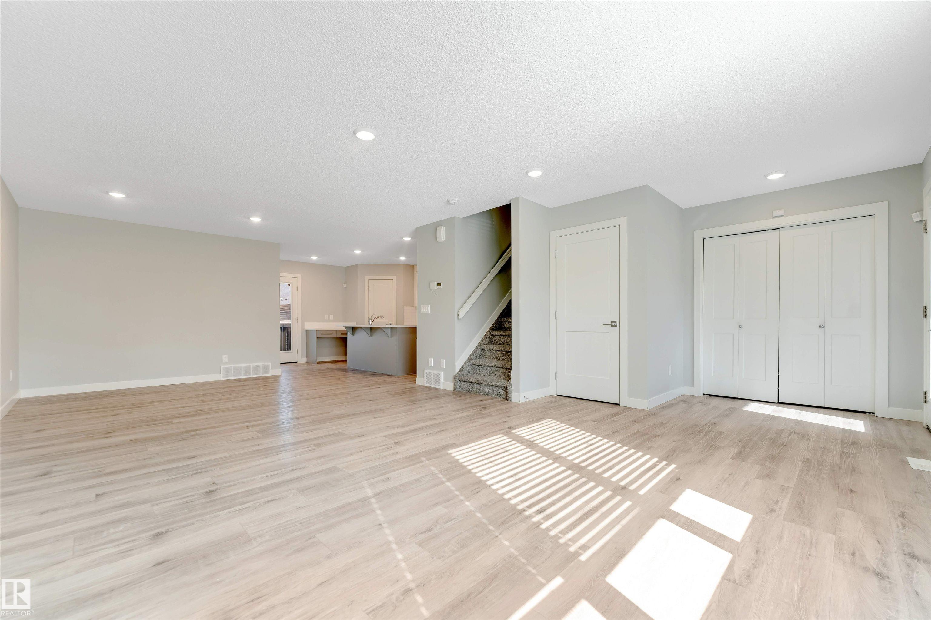 Photo 7 at 6466 177a Avenue NW, McConachie Area, Edmonton
