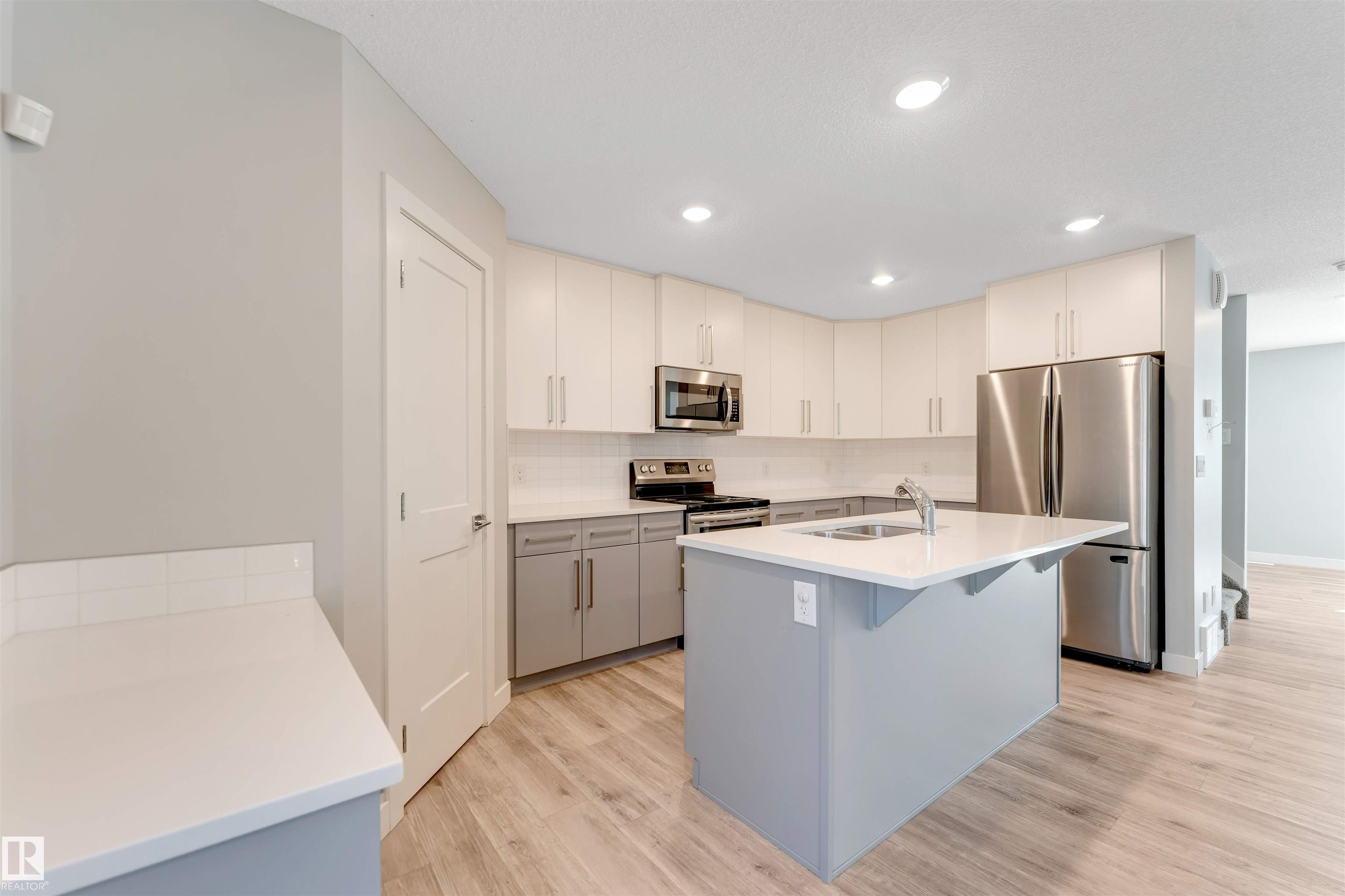 Photo 10 at 6466 177a Avenue NW, McConachie Area, Edmonton