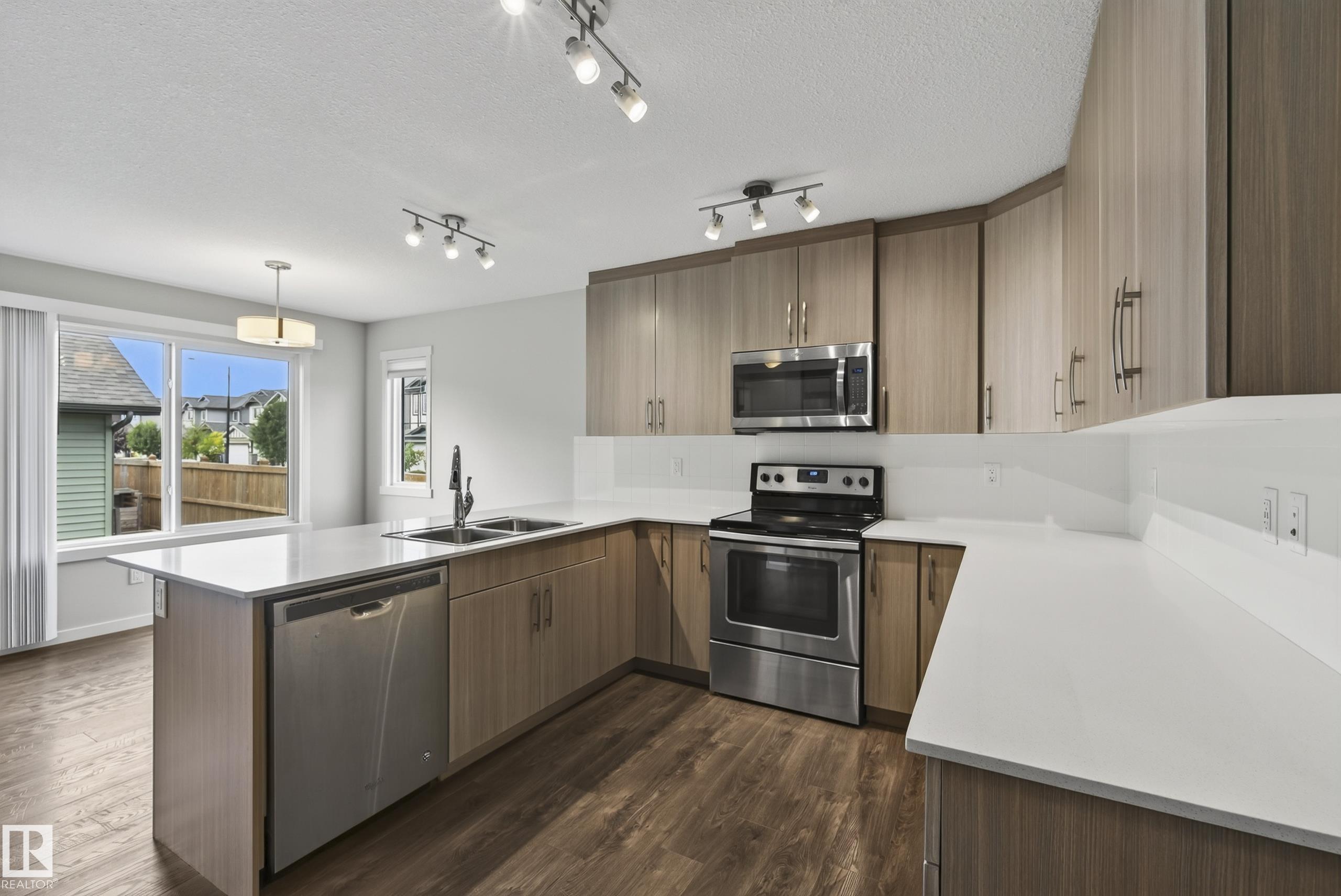 Photo 14 at 1204 163 Street SW, Glenridding Heights, Edmonton