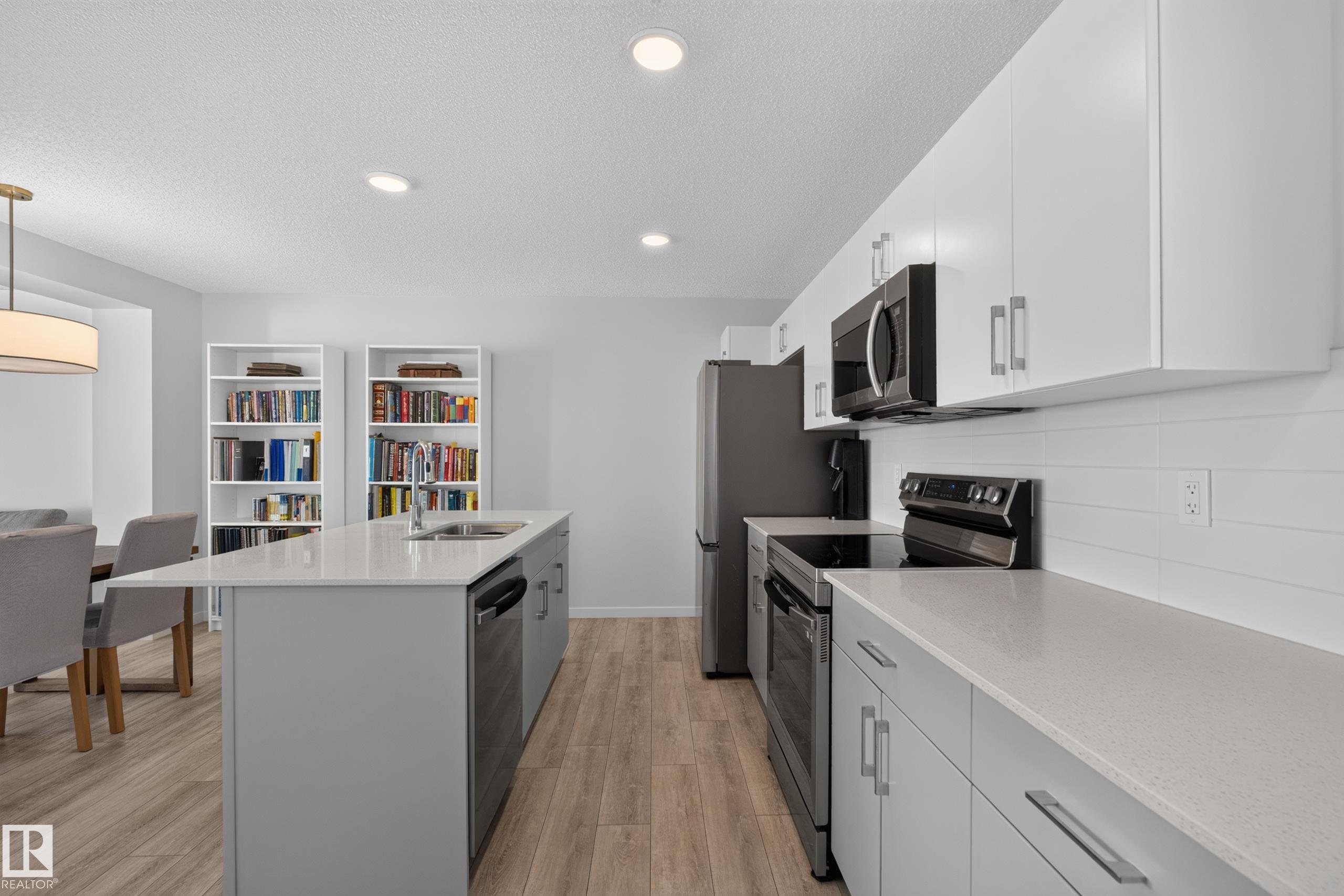 Photo 10 at 5030 River's Edge Way NW, River's Edge, Edmonton