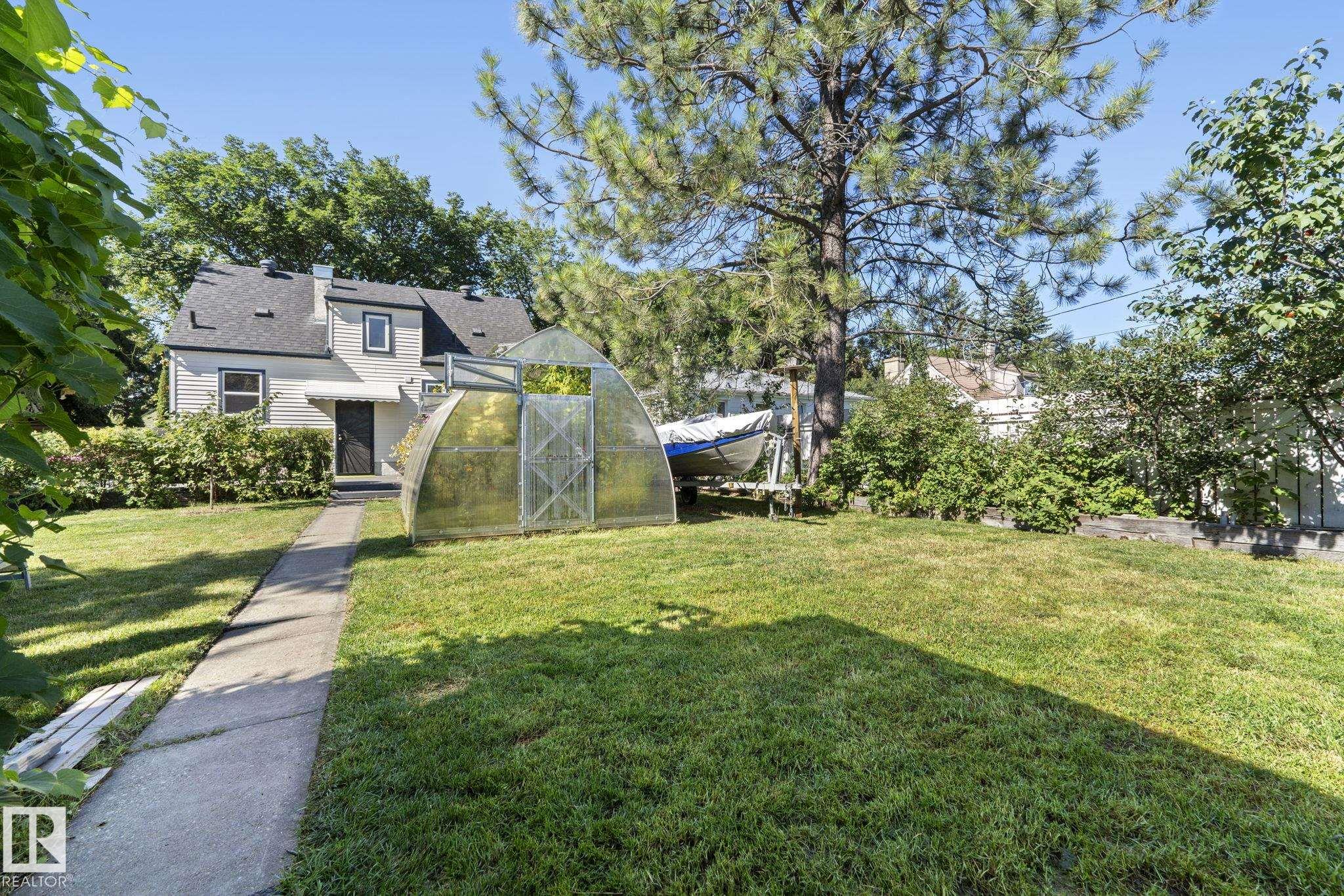 Photo 47 at 11331 60 Street NW, Highlands, Edmonton