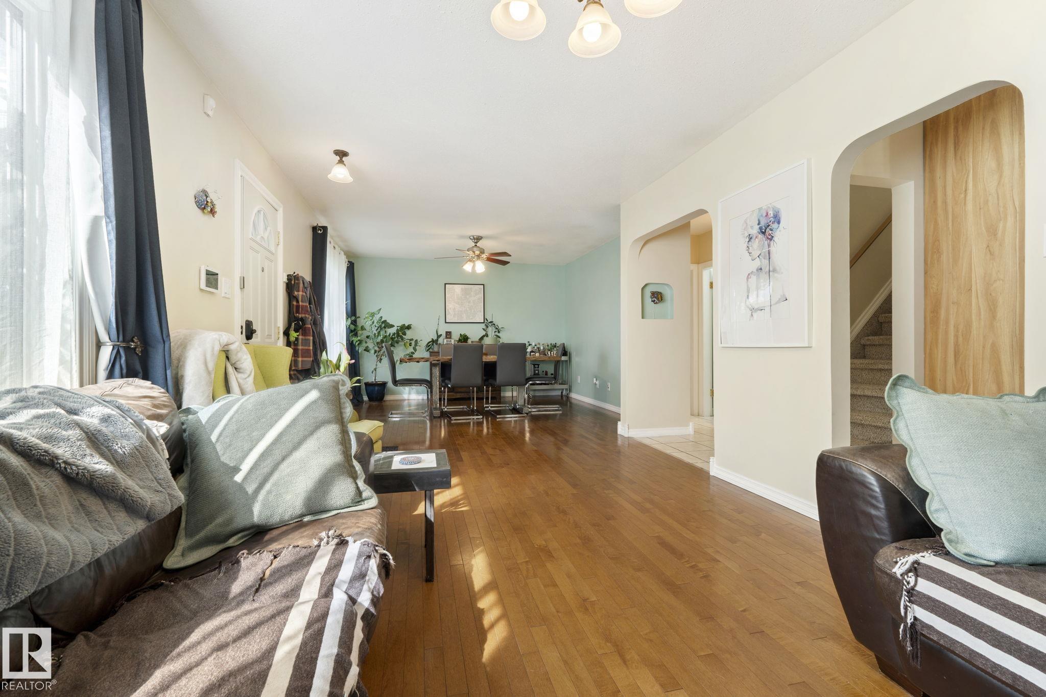 Photo 8 at 11331 60 Street NW, Highlands, Edmonton