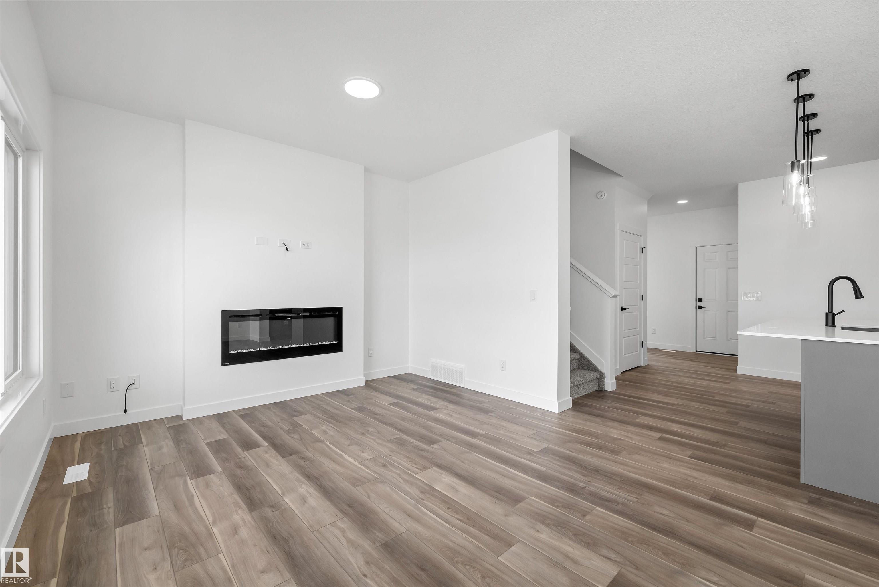 Photo 16 at 19111 20 Avenue NW, River's Edge, Edmonton