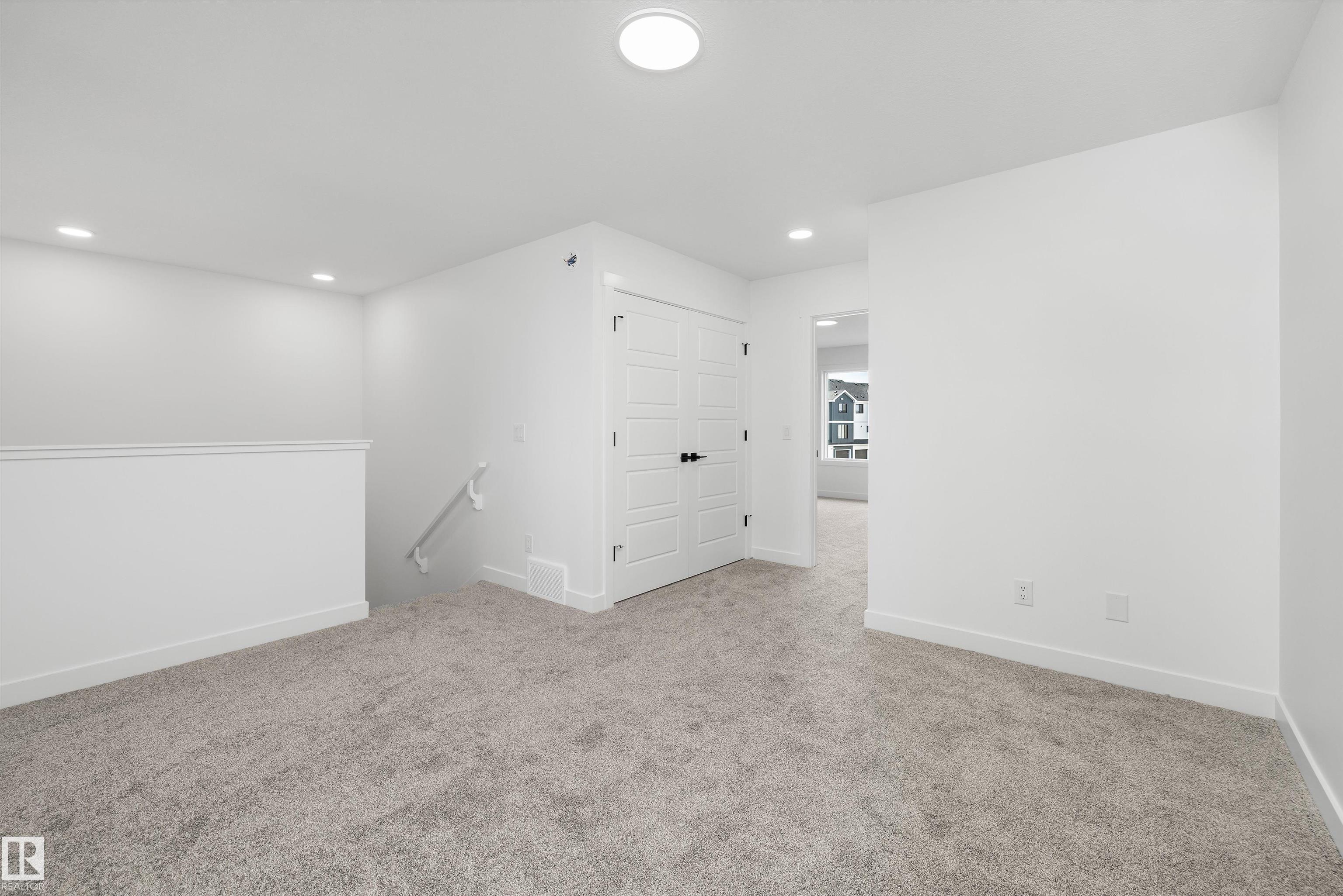 Photo 21 at 19111 20 Avenue NW, River's Edge, Edmonton