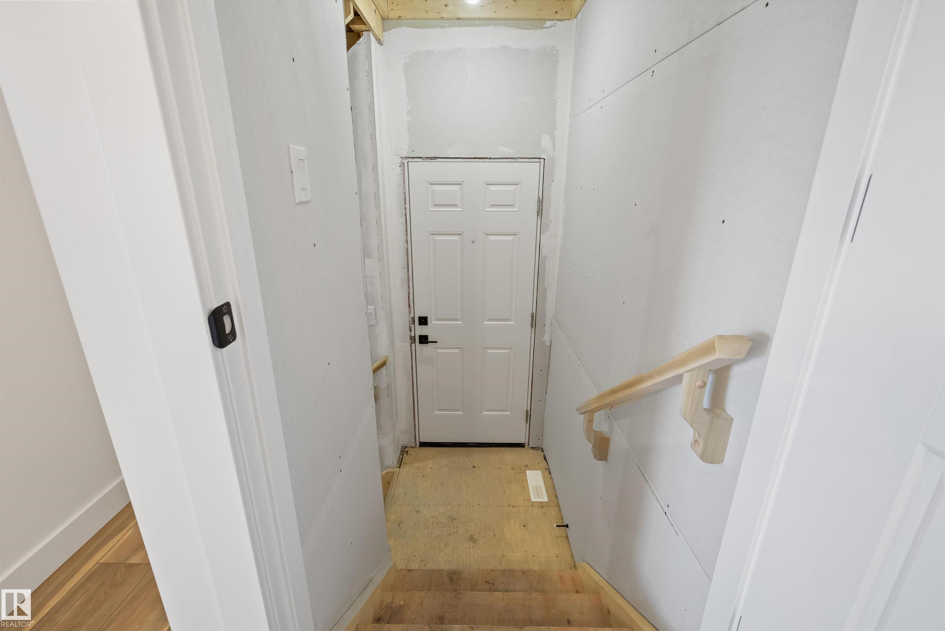 Photo 38 at 19111 20 Avenue NW, River's Edge, Edmonton
