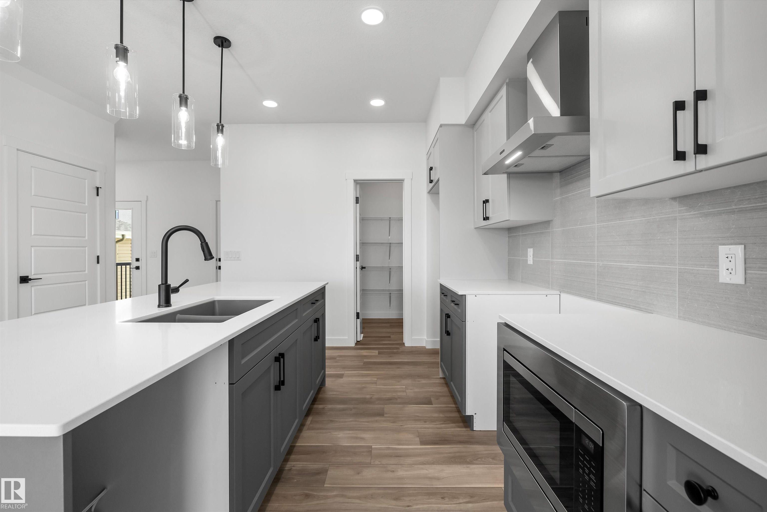Photo 9 at 19111 20 Avenue NW, River's Edge, Edmonton
