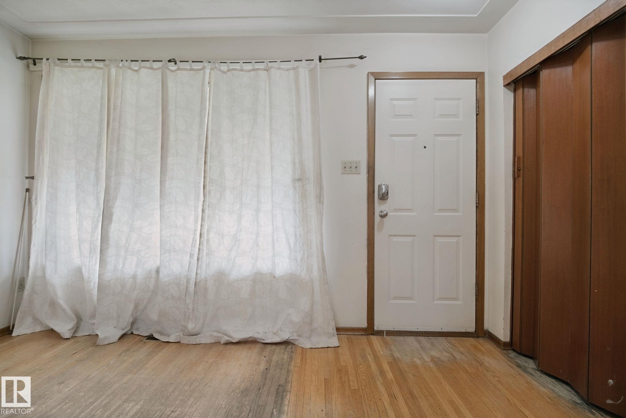 Picture for 11705 81 ST NW