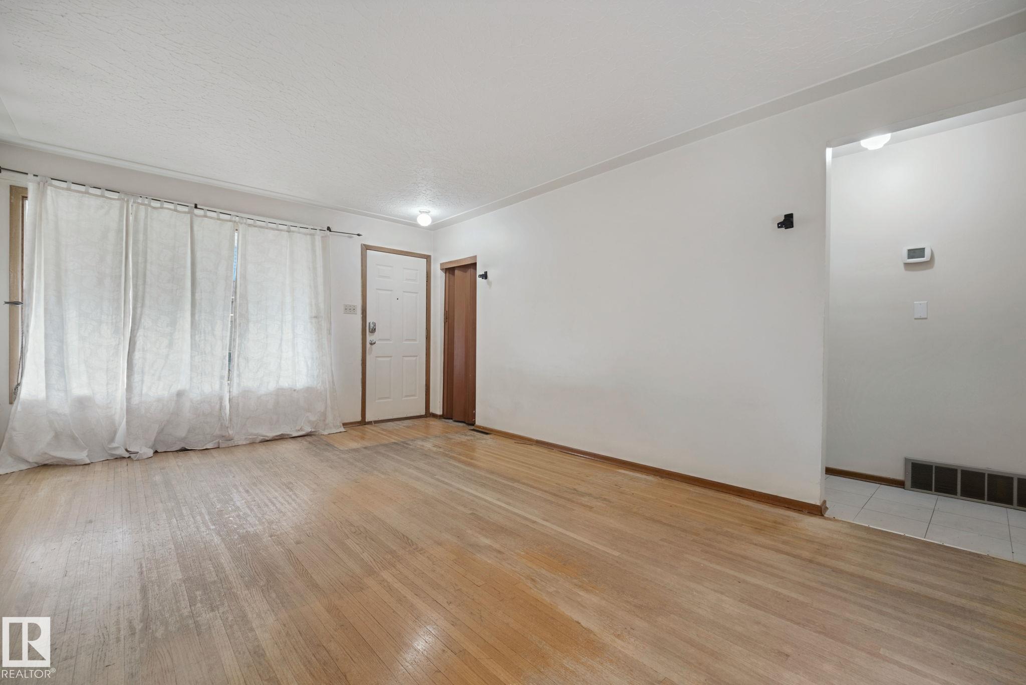 Picture for 11705 81 ST NW