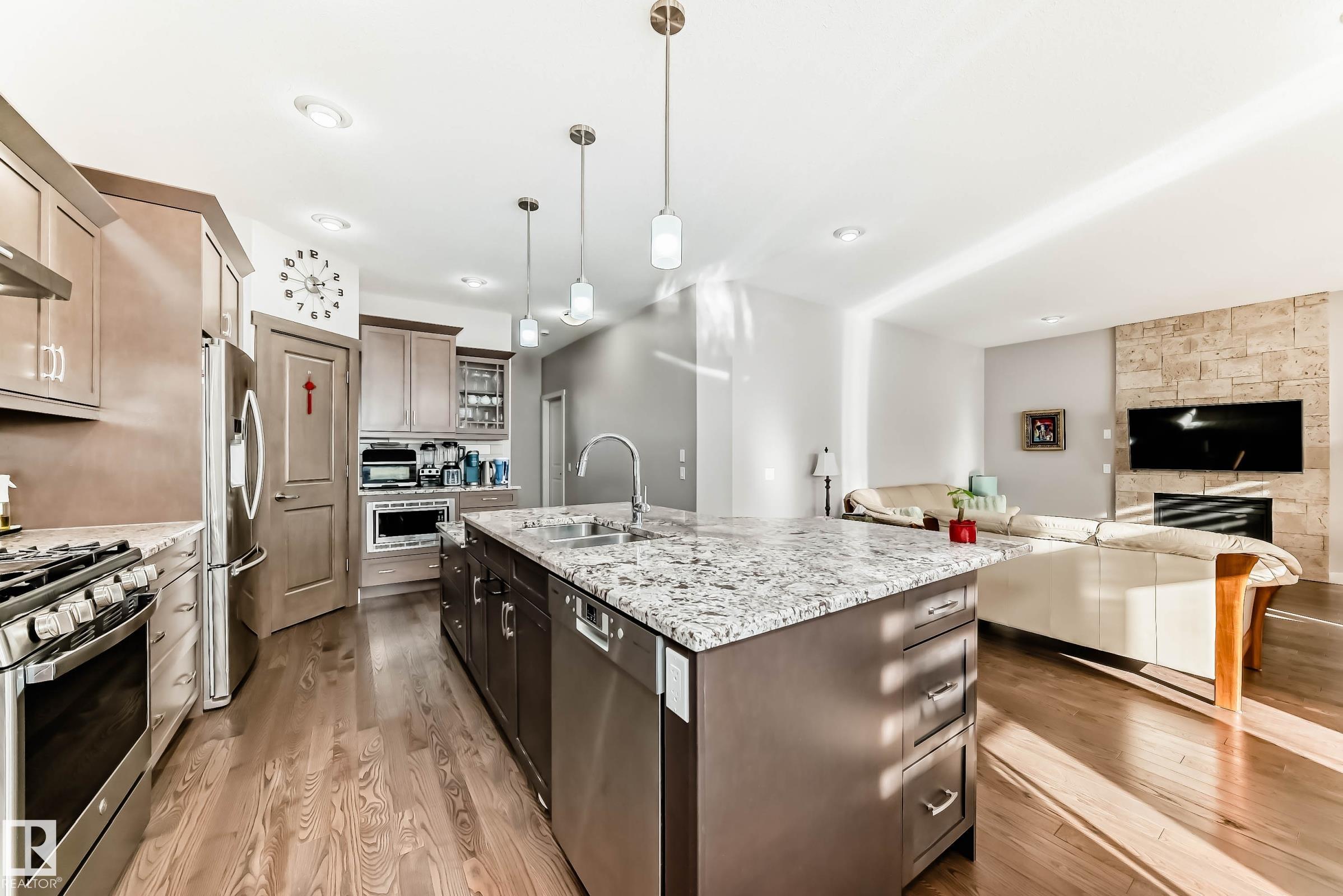 Photo 8 at 7719 Getty Wynd NW, Granville, Edmonton