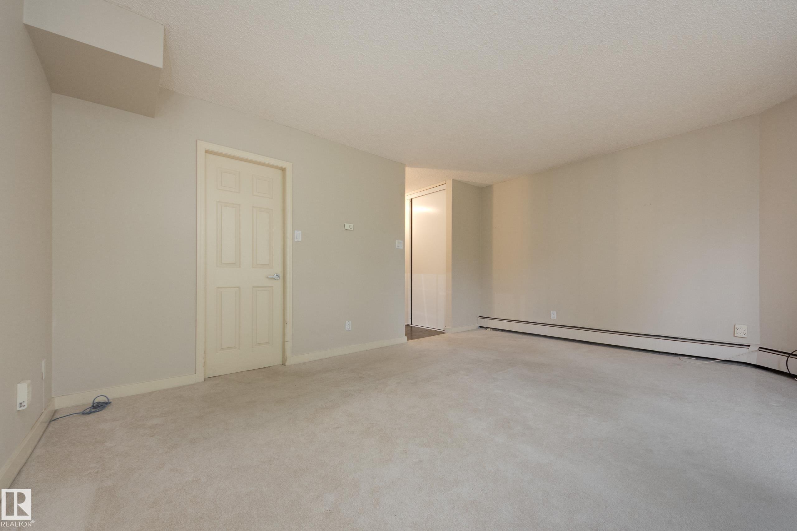 https://zimg.paragon.ice.com/ParagonImages/Property/PM/RAE/225422610/37/0/0/0ed396b29d4e8b5c39bf187c3601d235/1/af276faabcae5ad32acc39b9234a2433/225422610-baafb821-f020-4b8d-9f99-1c6ebc6d0af3.JPG