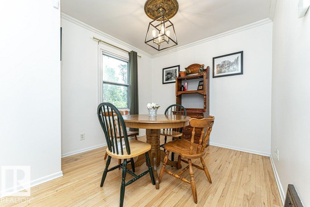 https://zimg.paragon.ice.com/ParagonImages/Property/PM/RAE/225422689/10/0/0/b06f4df7391da99a8d2a2b72a746cb3f/1/36efbbfc333d2e638ff6249748b0194a/225422689-d2952ccd-acaa-4624-8b7a-037e64299869.JPG