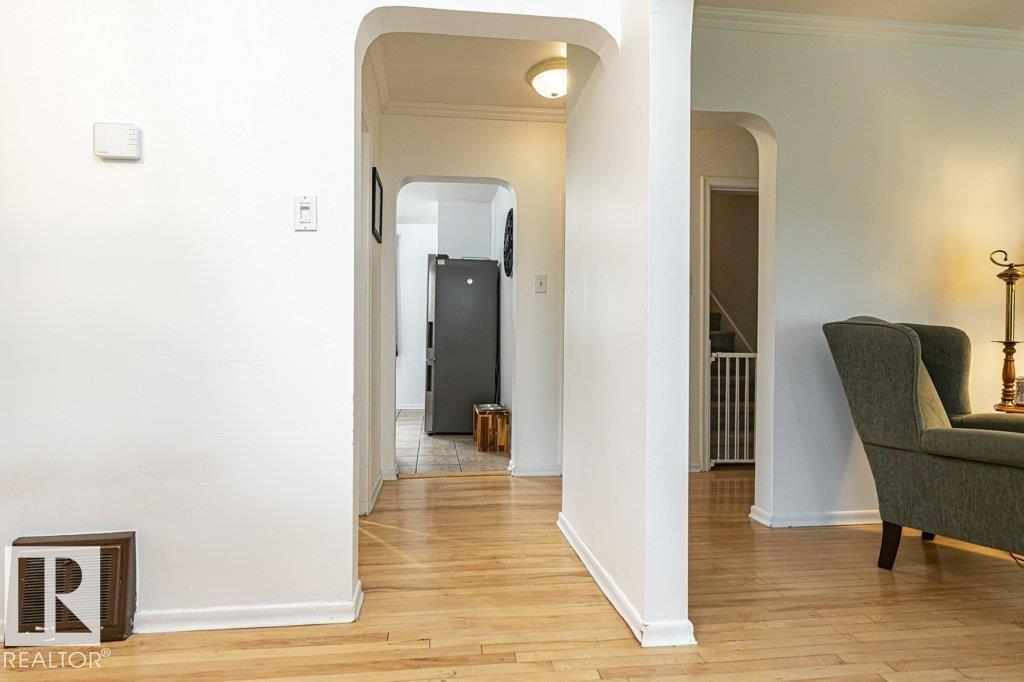 https://zimg.paragon.ice.com/ParagonImages/Property/PM/RAE/225422689/12/0/0/8b120ae0a97b3903cacfa5b1ca9349f5/1/36efbbfc333d2e638ff6249748b0194a/225422689-16777986-518d-428c-b42f-9a12d86ce814.JPG