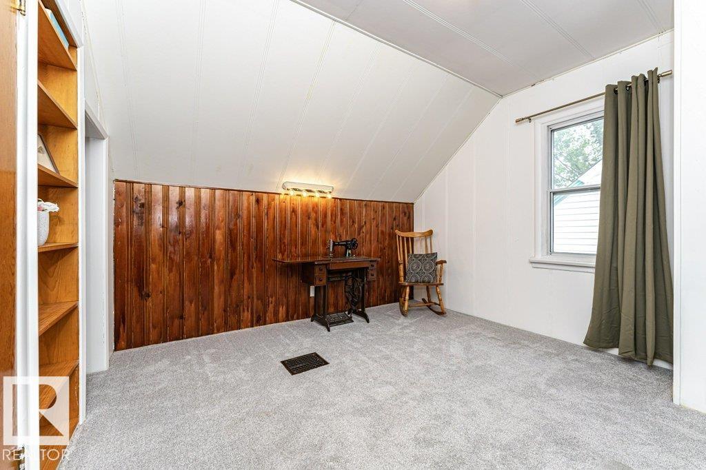 https://zimg.paragon.ice.com/ParagonImages/Property/PM/RAE/225422689/28/0/0/80e8585585cfaf7d58b088e7c3003a7a/1/36efbbfc333d2e638ff6249748b0194a/225422689-6c090f7f-38d5-4ce0-a340-89e88a29182d.JPG