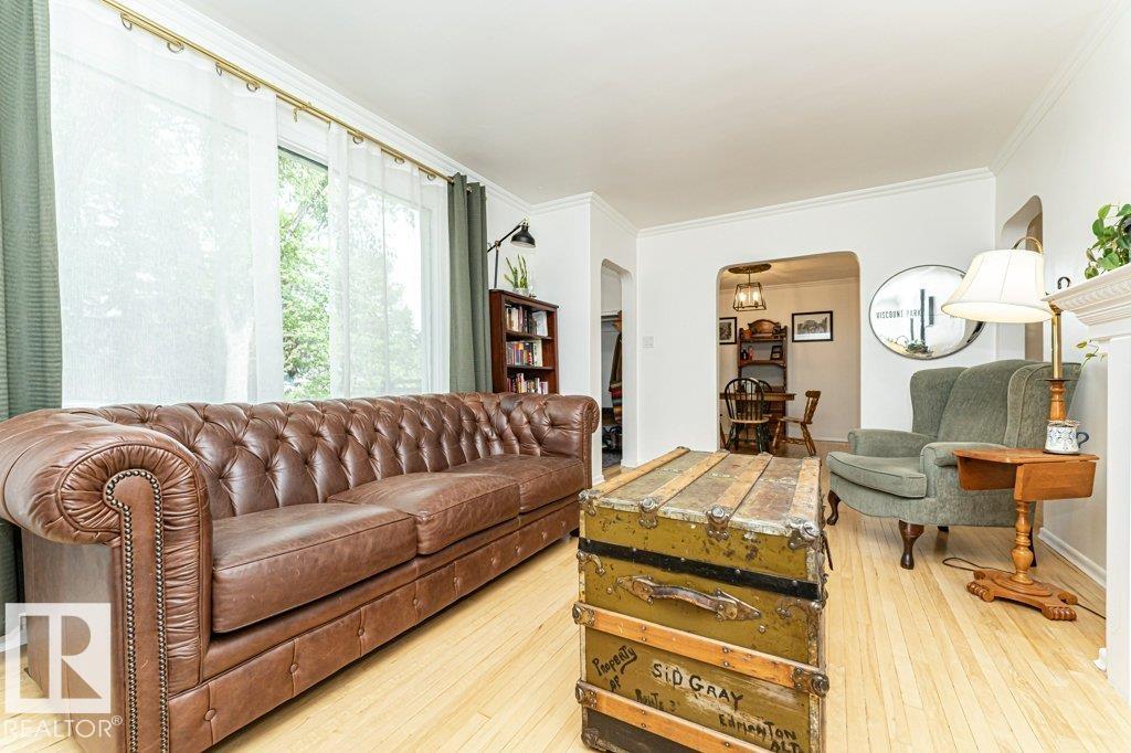 https://zimg.paragon.ice.com/ParagonImages/Property/PM/RAE/225422689/6/0/0/425910e92a576f753084f9383acd27e8/1/36efbbfc333d2e638ff6249748b0194a/225422689-ef38dec6-23aa-4309-ac7f-78a938b31cf5.JPG