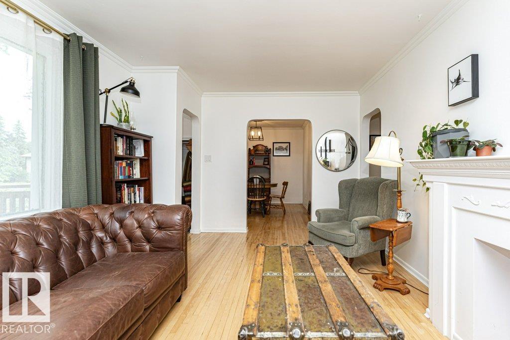 https://zimg.paragon.ice.com/ParagonImages/Property/PM/RAE/225422689/9/0/0/1fa679c7c900a79f8d5db2fcefaac098/1/36efbbfc333d2e638ff6249748b0194a/225422689-dfcc7dc3-203c-4a08-a3fd-c08e50c769d8.JPG